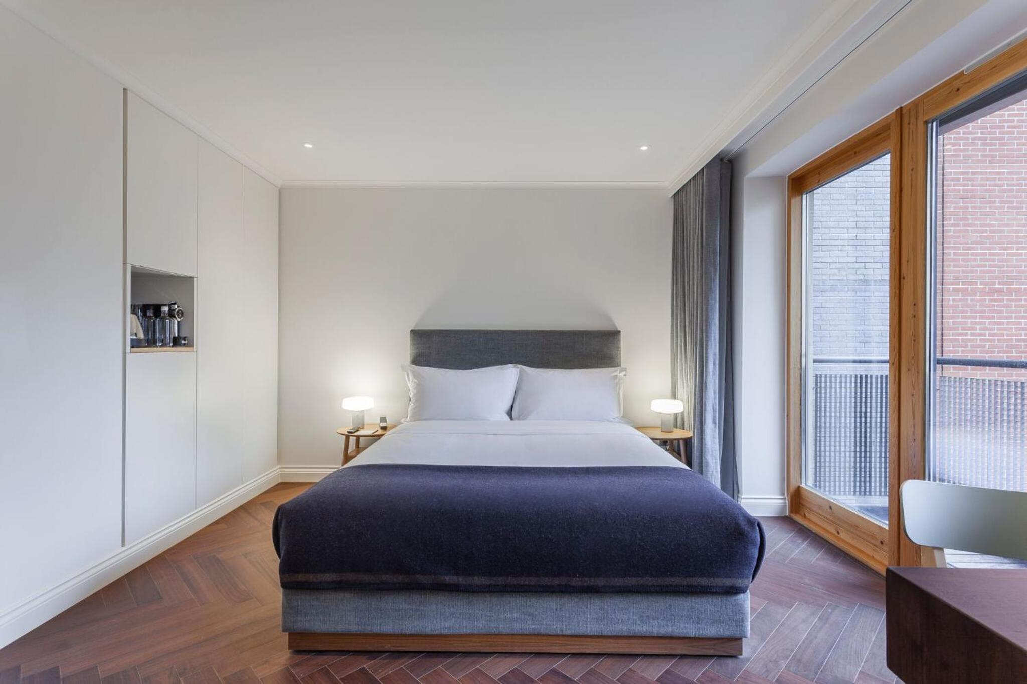 The House Room - Photo 6