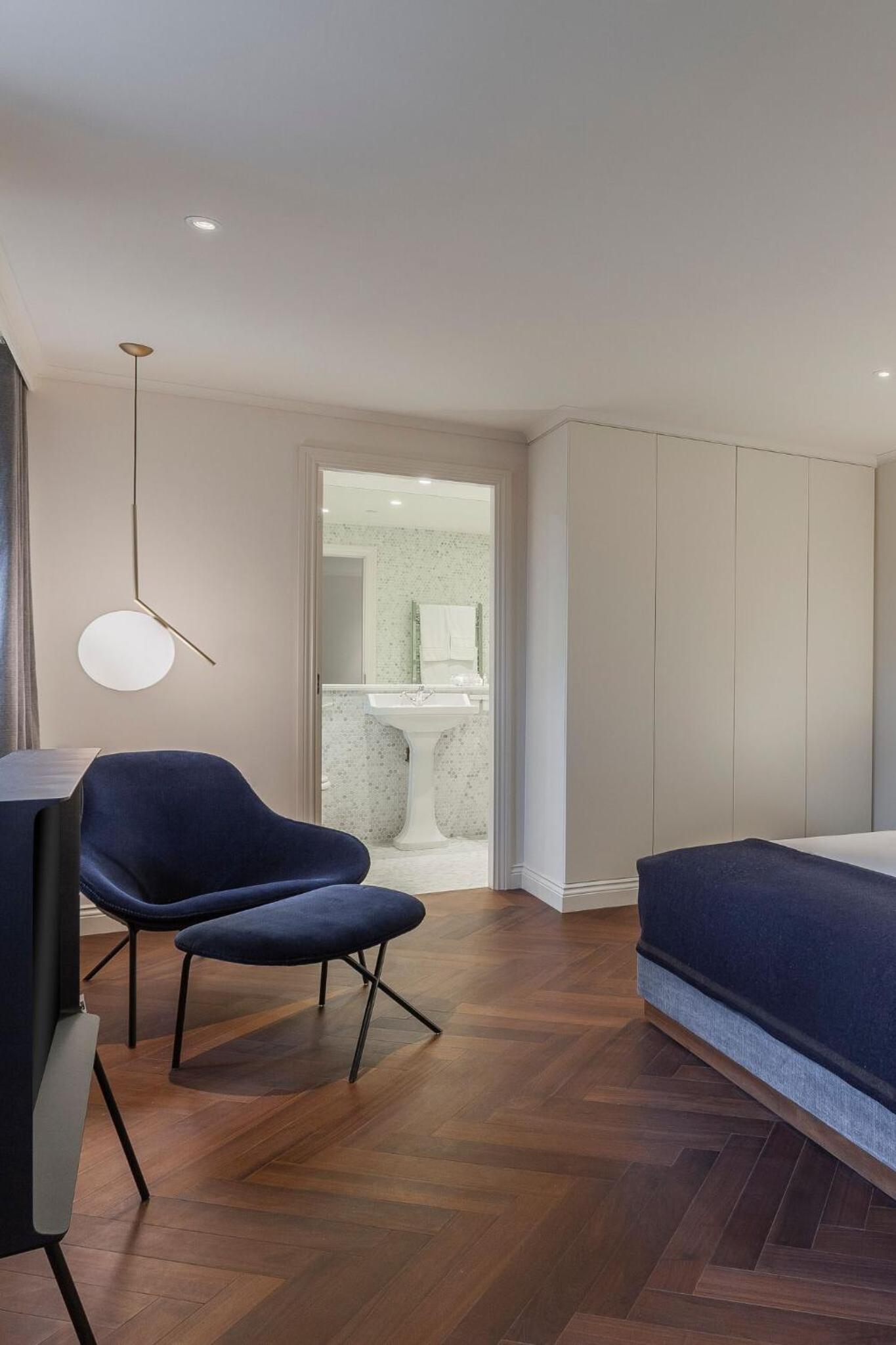 The House Junior Suite - Photo 7