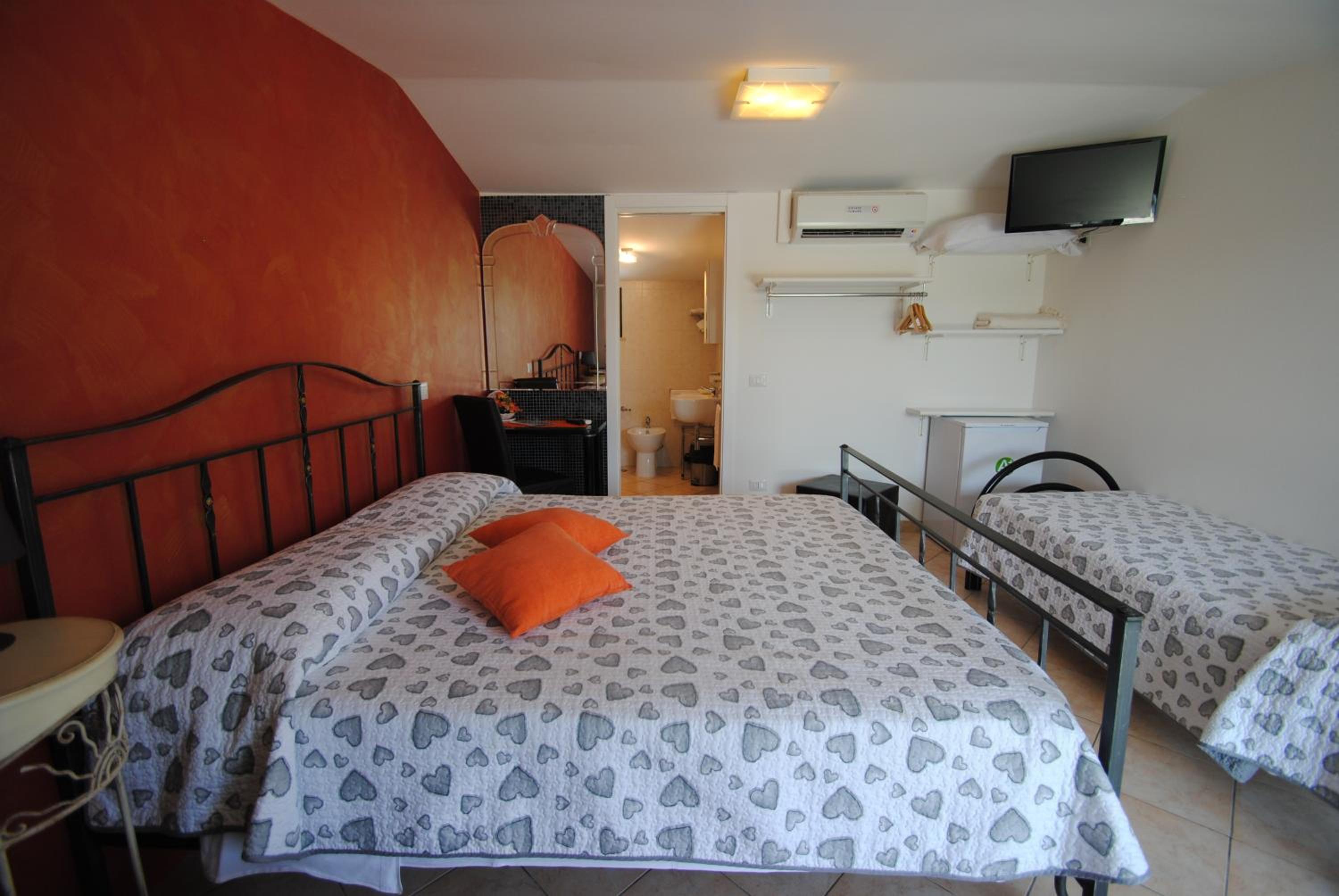 Quadruple Room photo 2