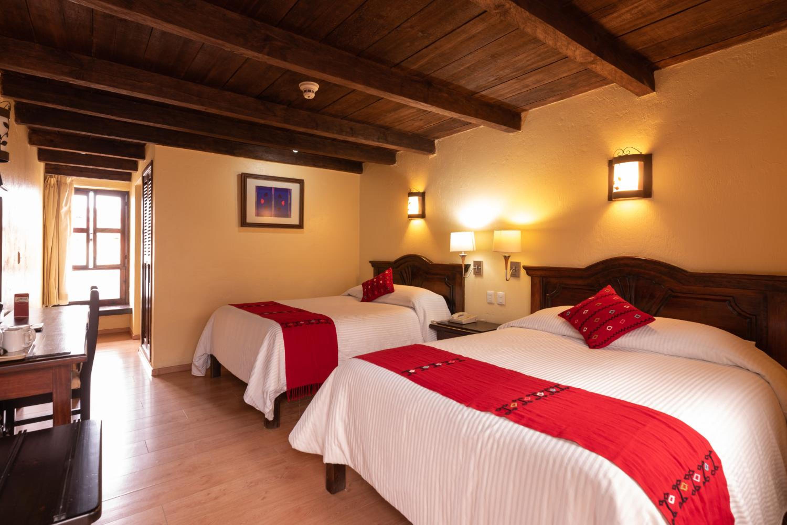 Double Room with Two Double Beds - Photo 5