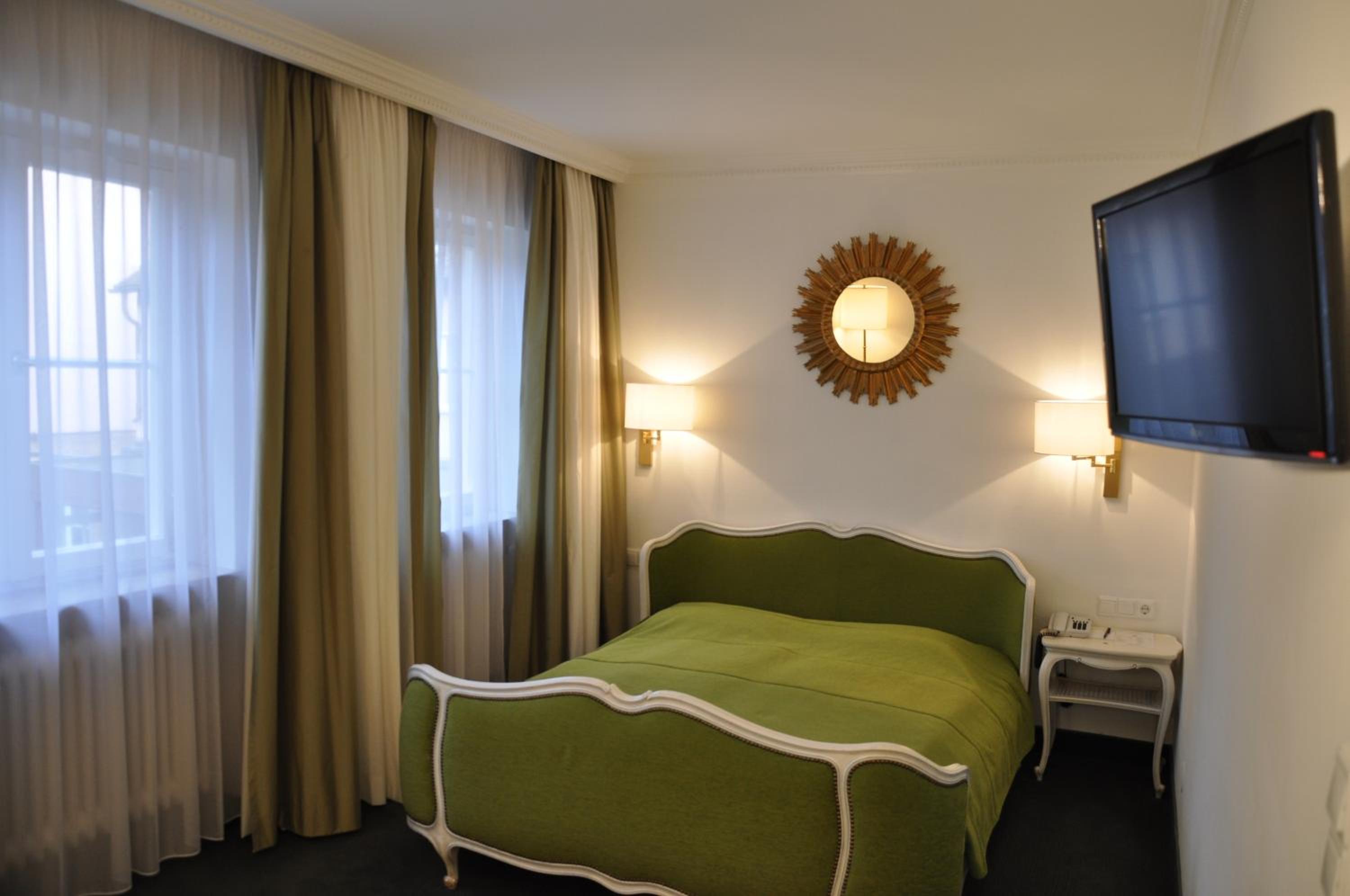 Economy Double Room - Photo 3