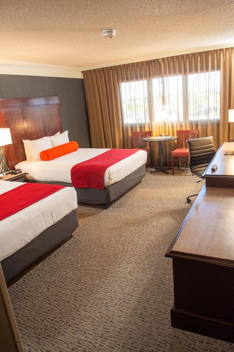 Standard King Room - Non-Smoking  photo 2