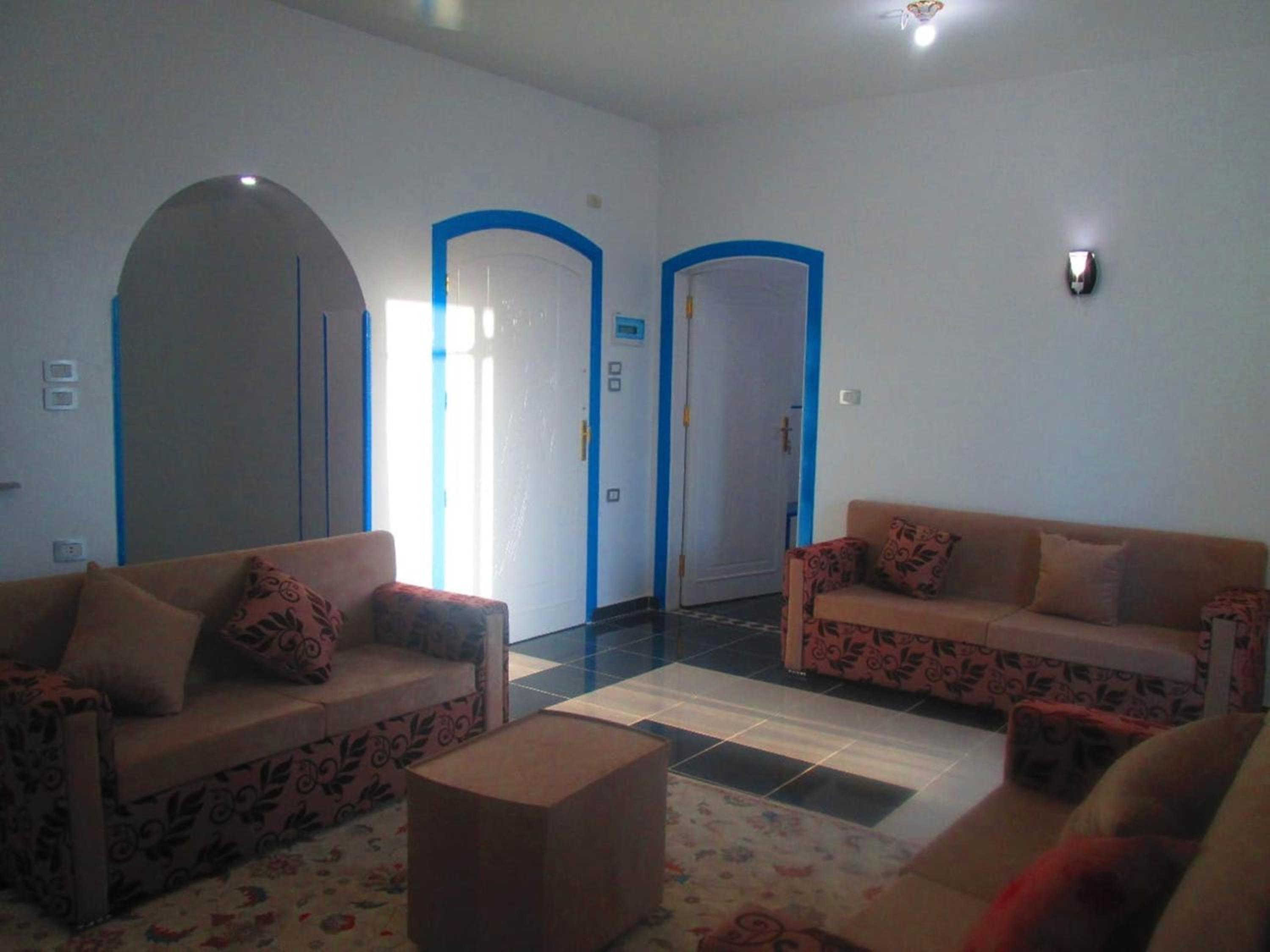 One-Bedroom Apartment - Photo 12