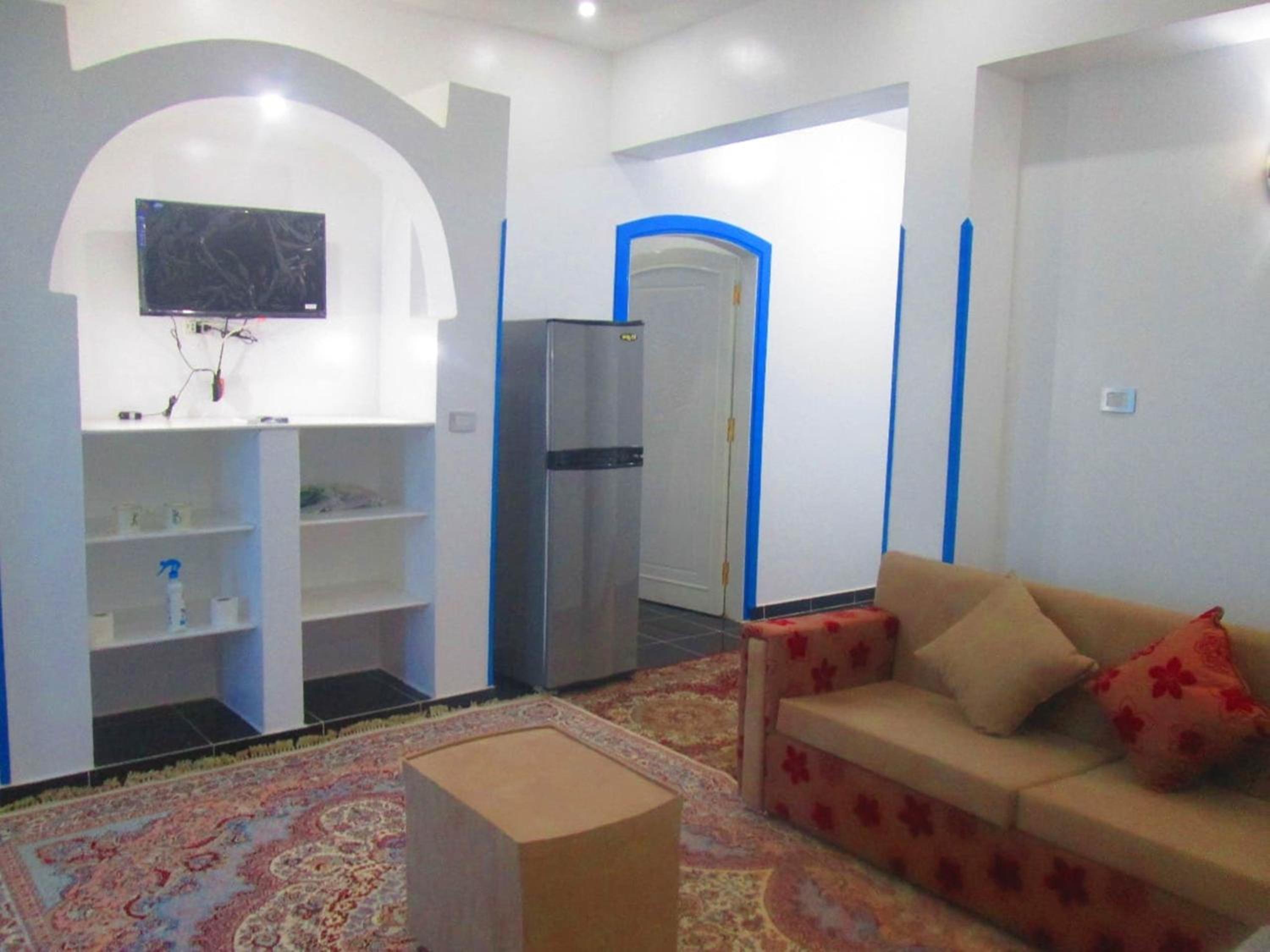 One-Bedroom Apartment - Photo 1