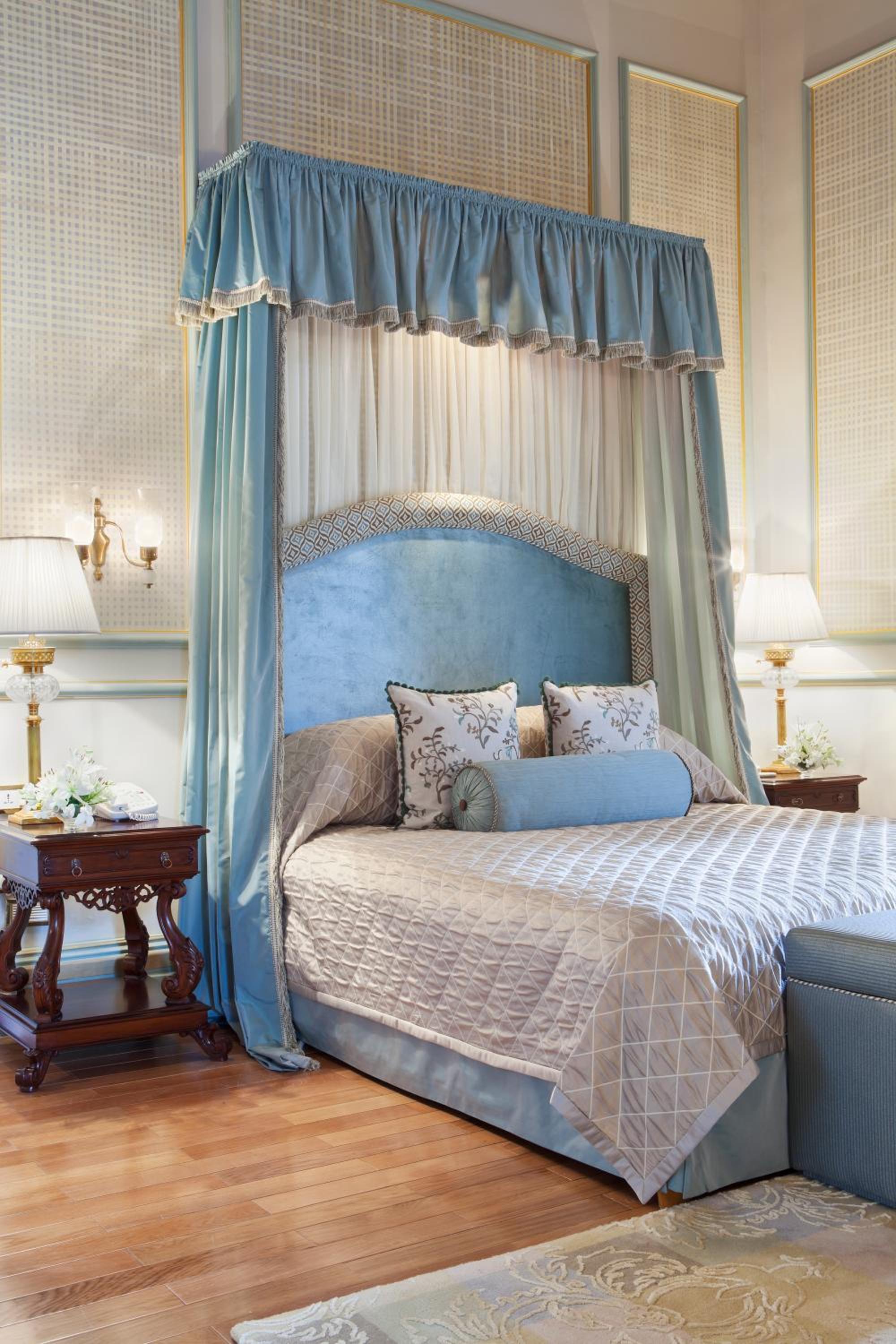 Historical Suite - Photo 1