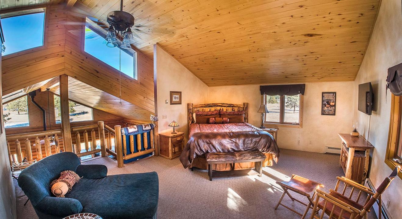 Deluxe King Suite - Loft photo 1