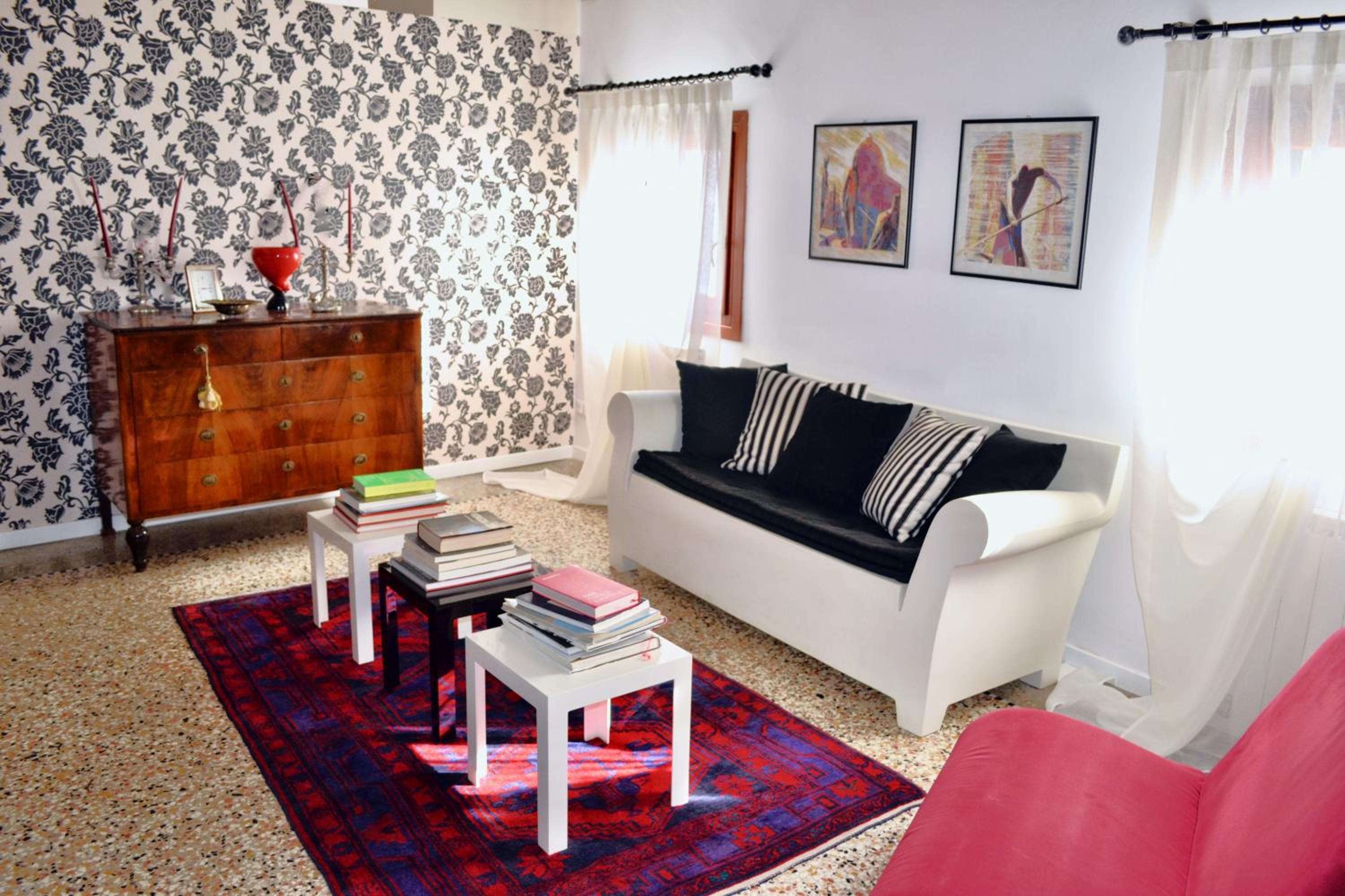 Apartment photo 3