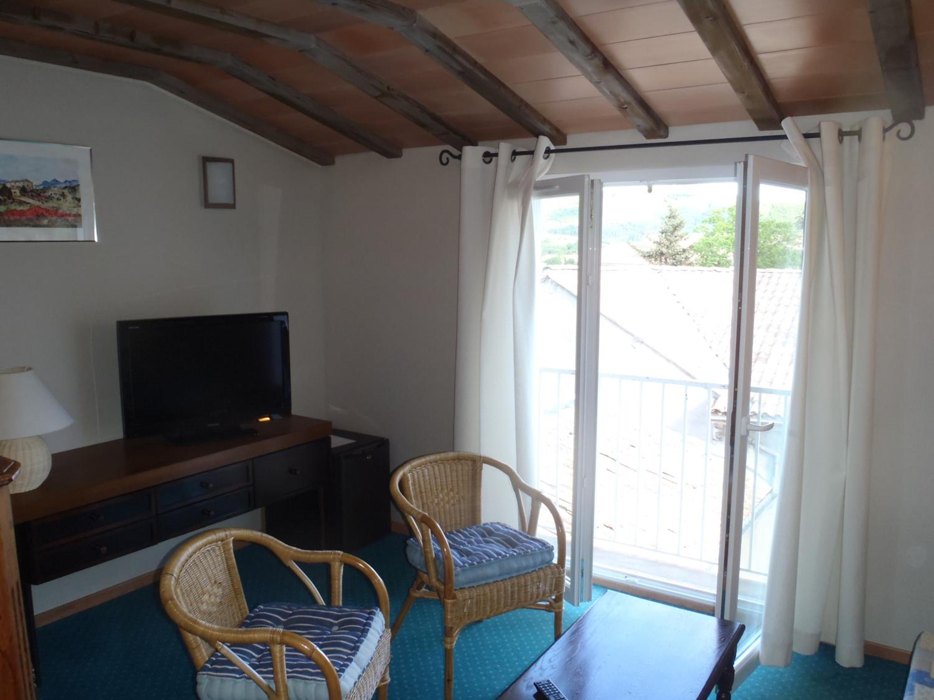 Suite (2 Adults) photo 1