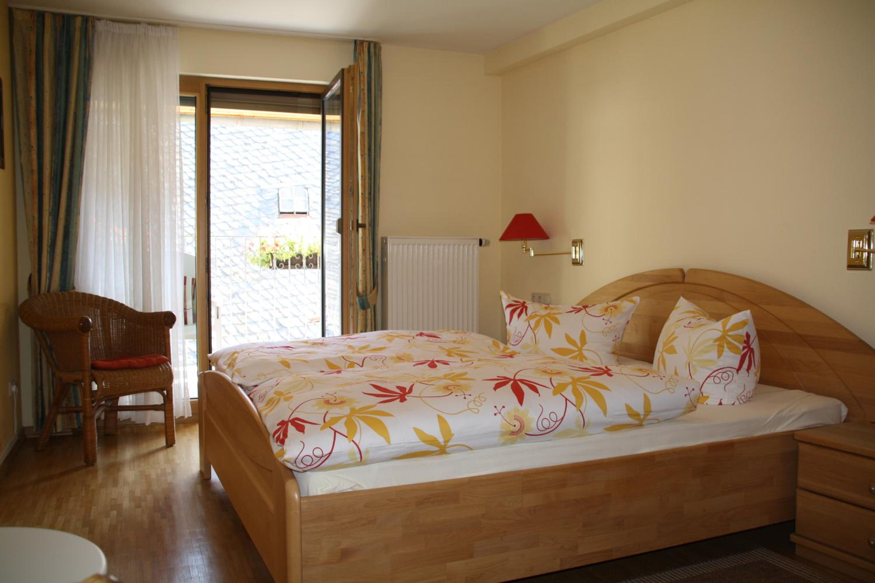 Double Room with Private Bathroom photo 3