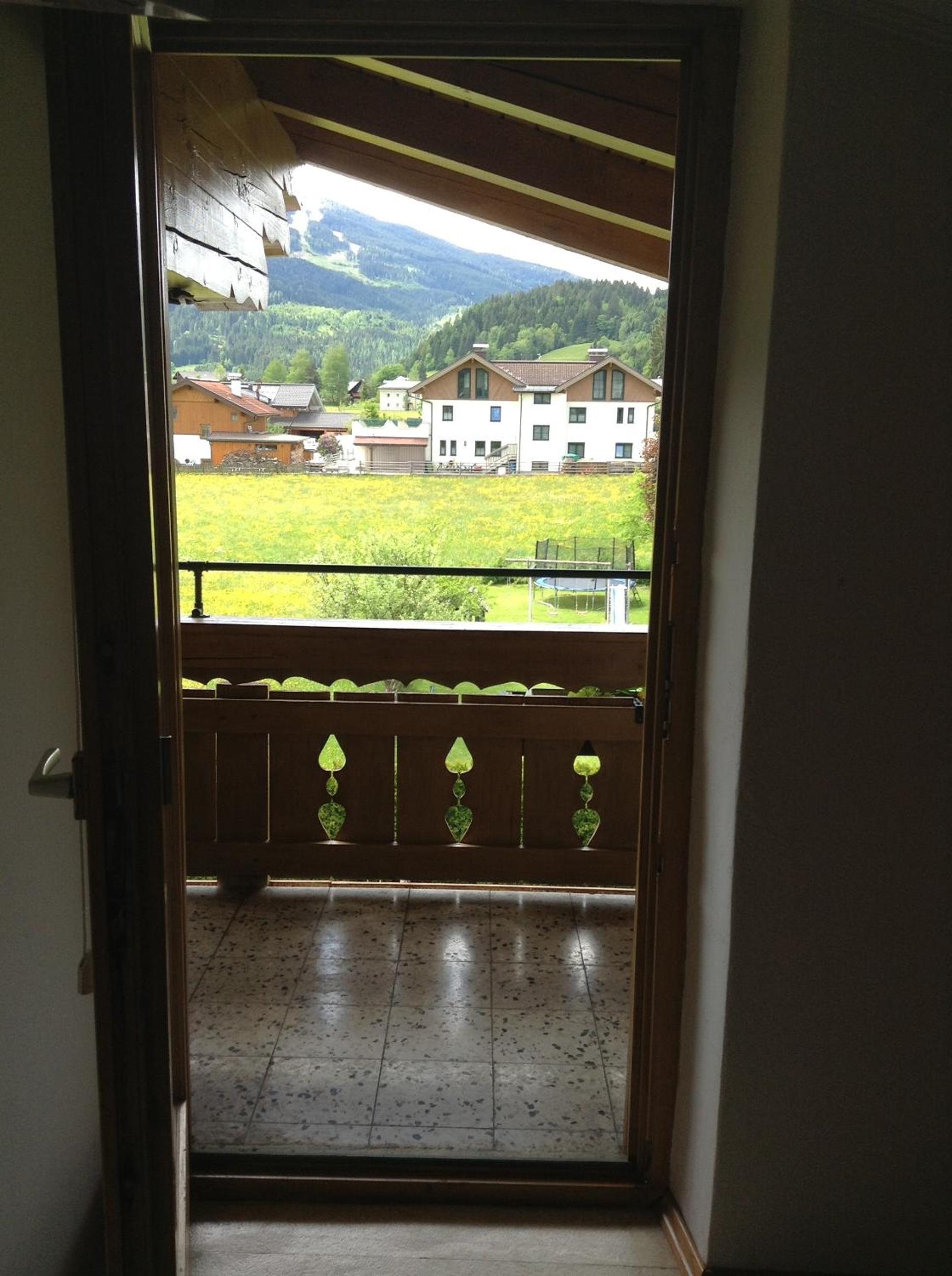 One-Bedroom Apartment with Balcony photo 3