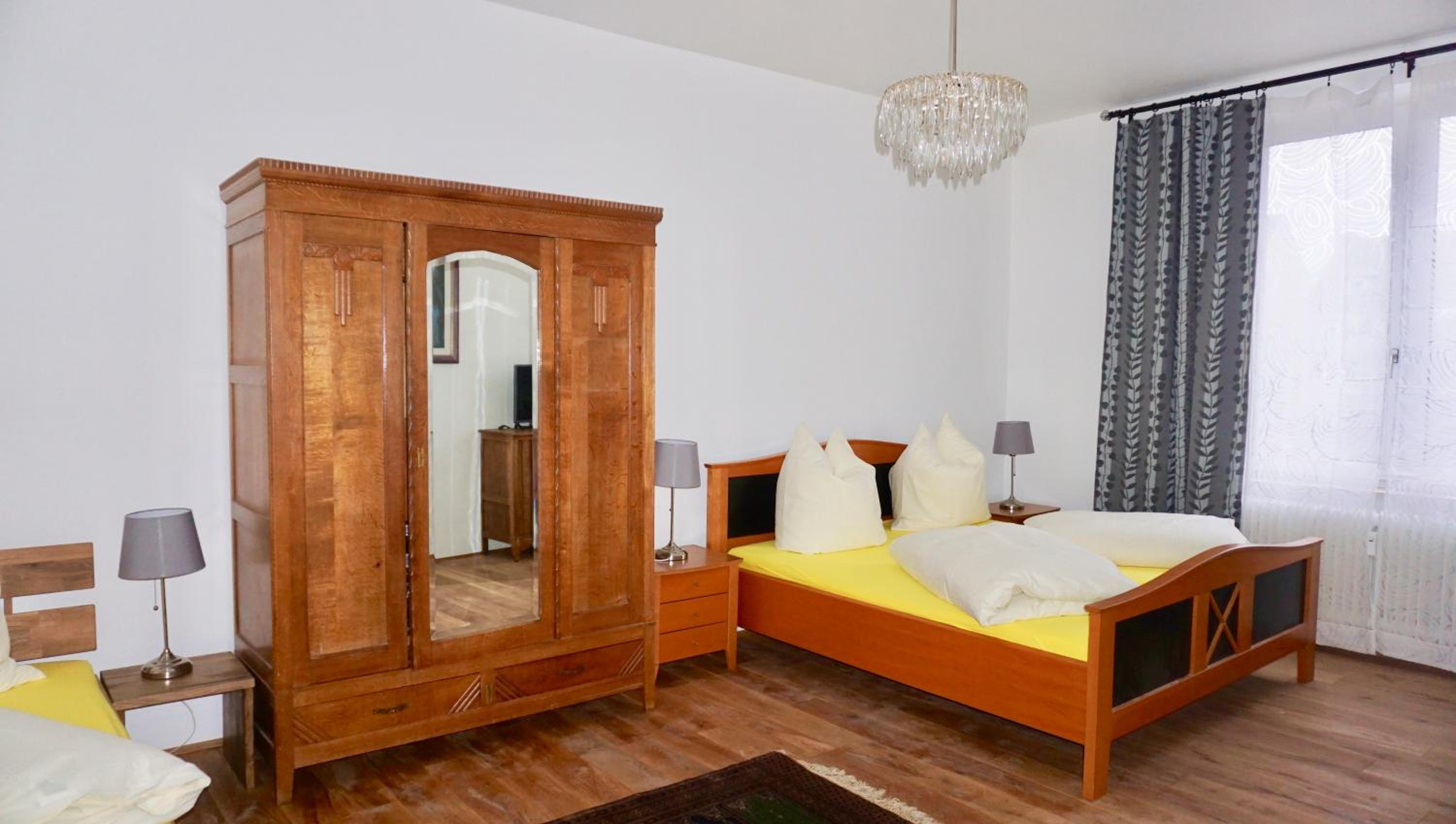 Four-Bedroom Apartment - Photo 10