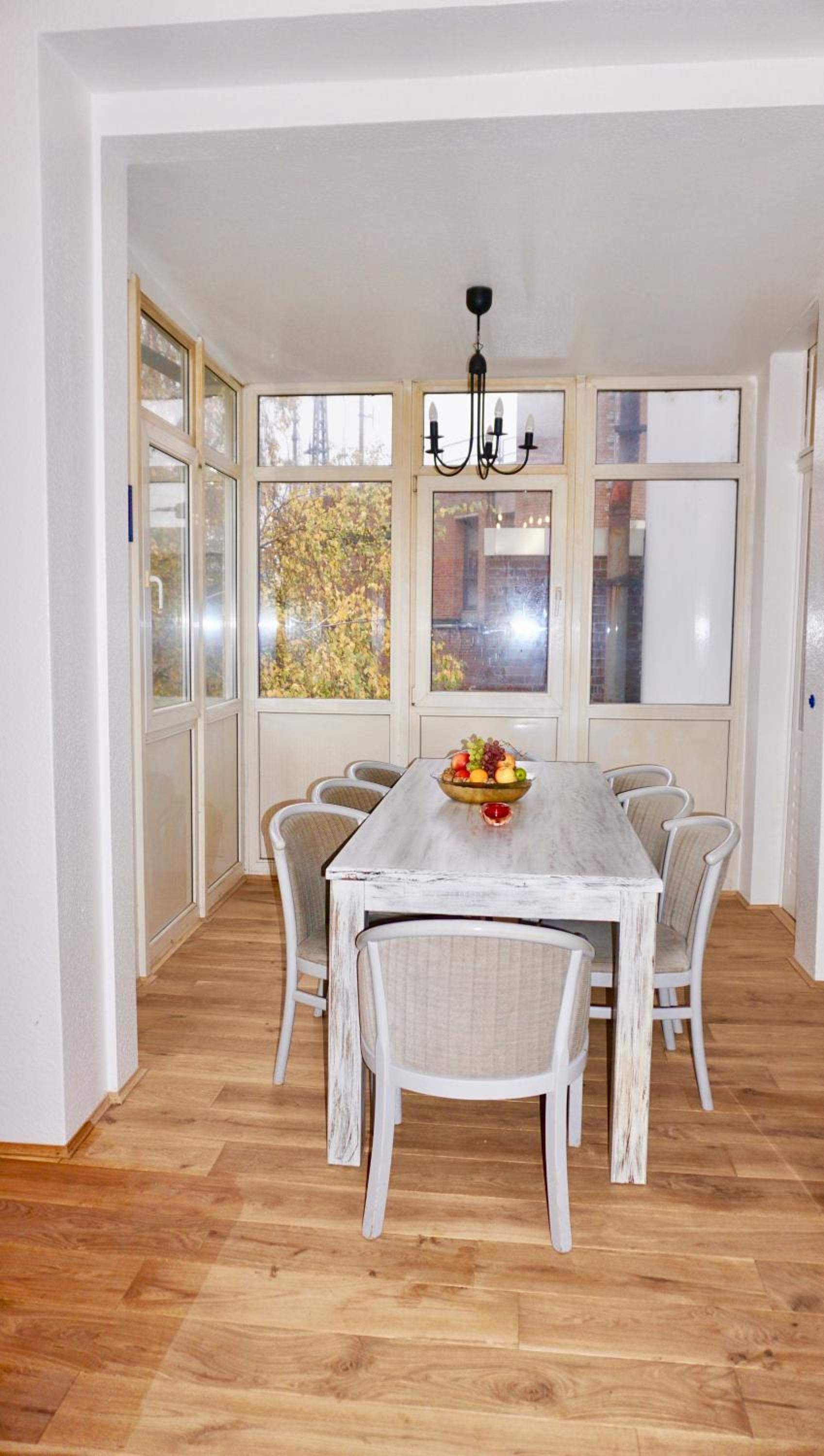 Four-Bedroom Apartment - Photo 19