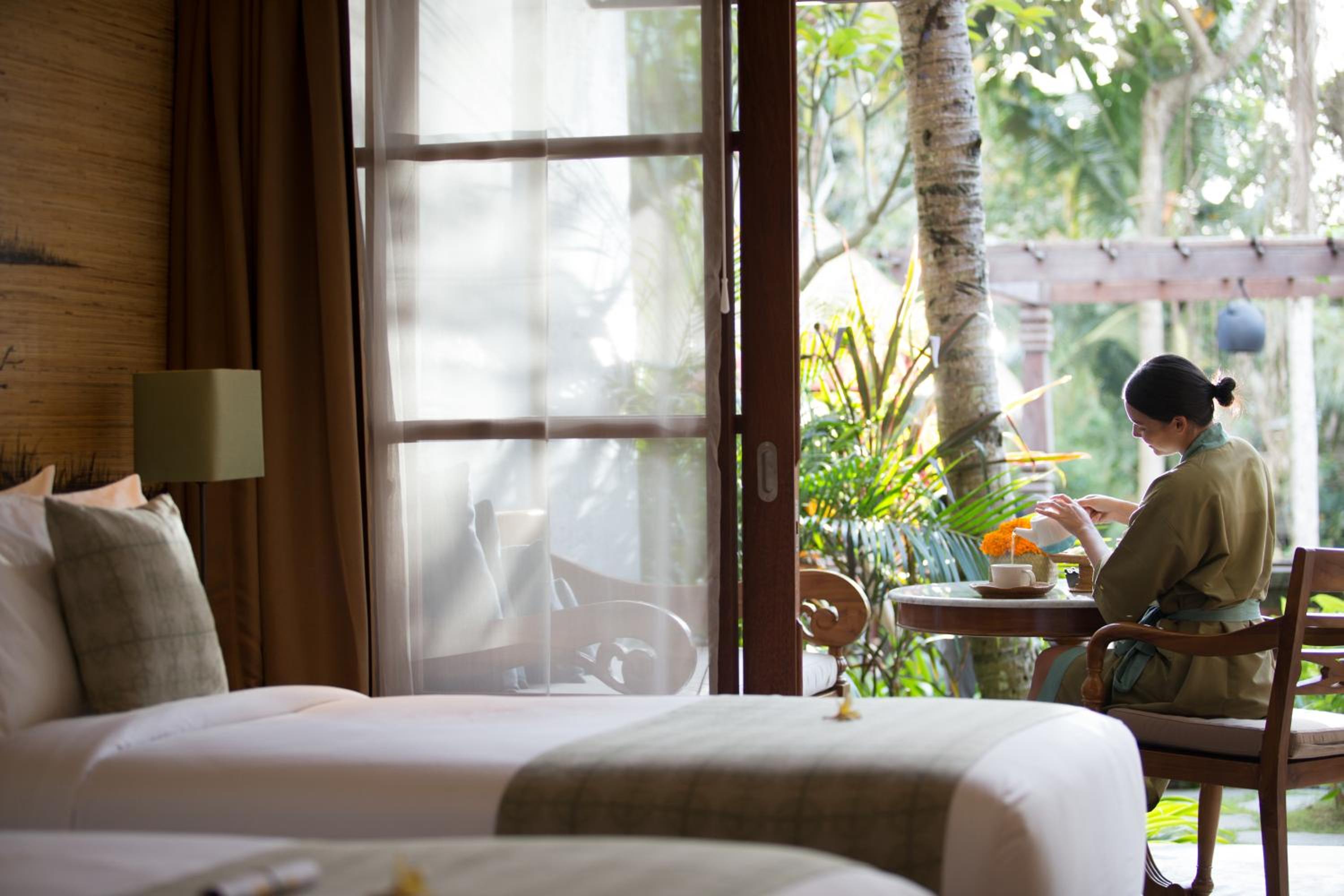 Premier Double or Twin Room with Pool Access  photo 2