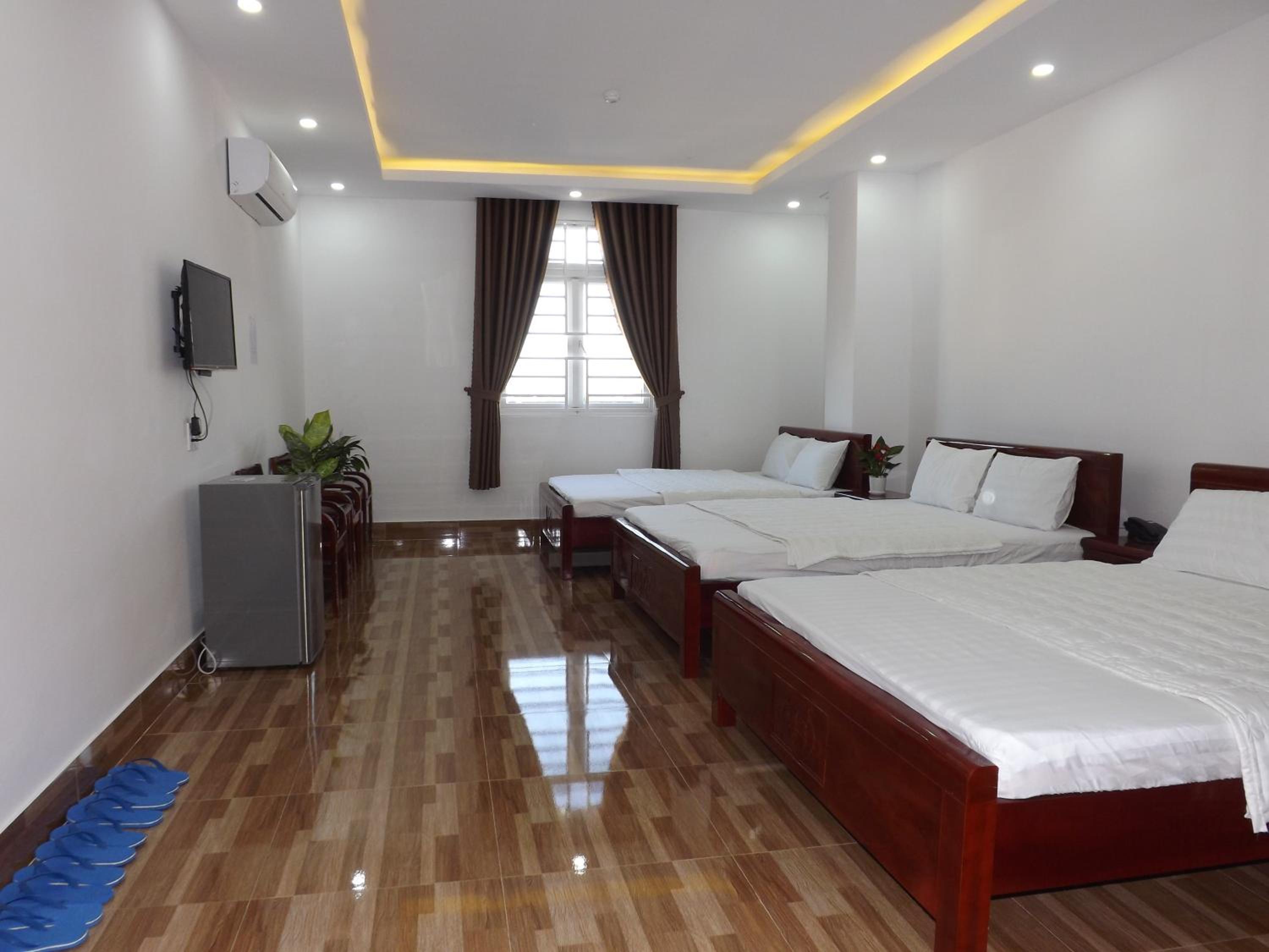 Family Room photo 1