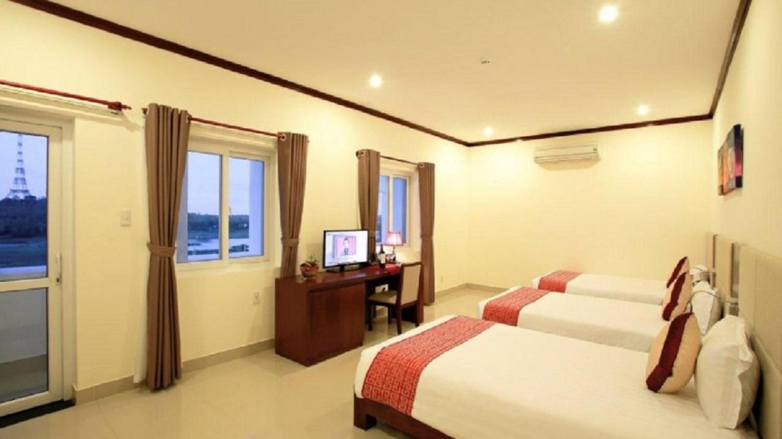 Deluxe Triple Room - Photo 2