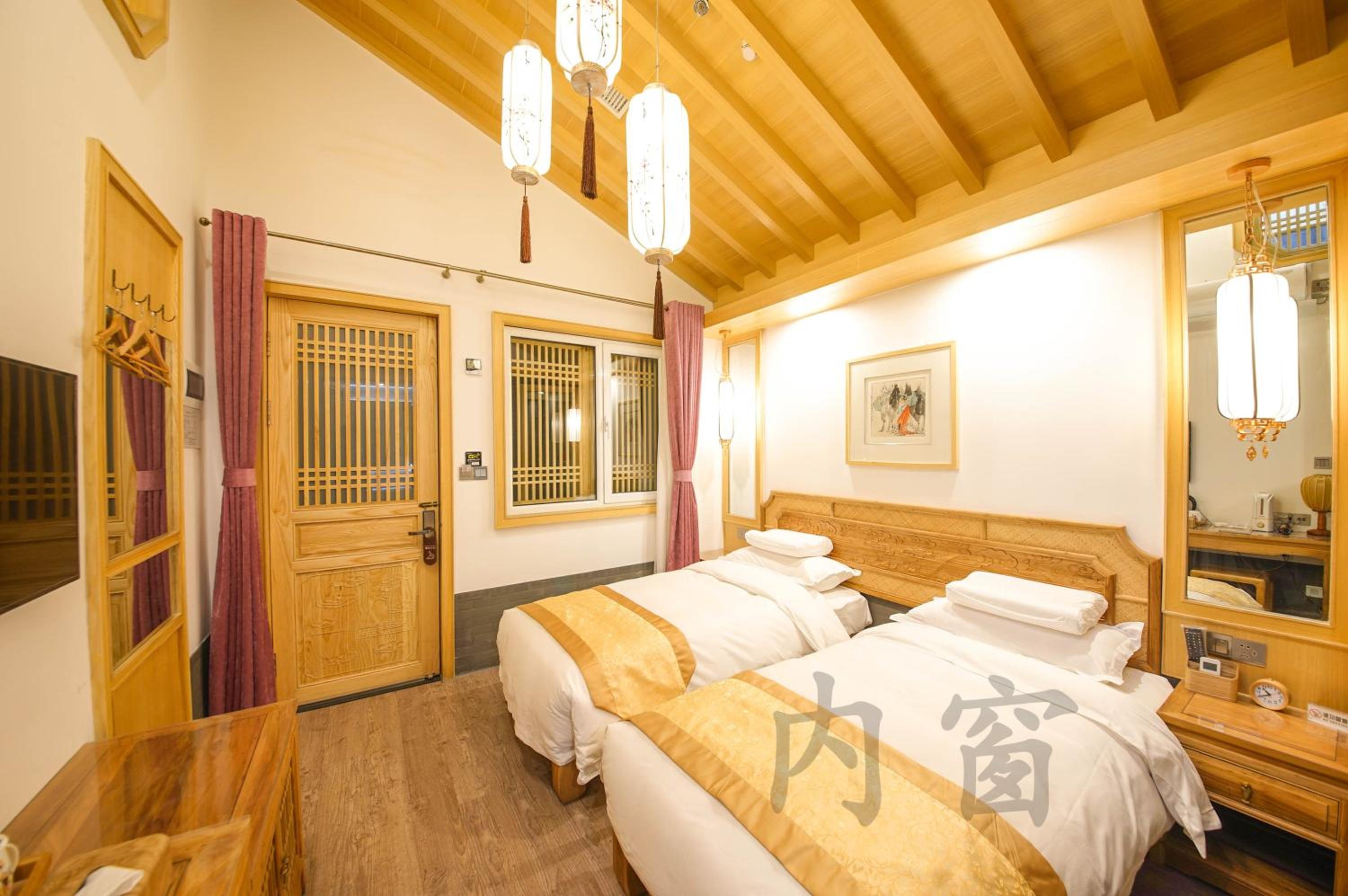 Bunk Bed For 3 People (No Window)