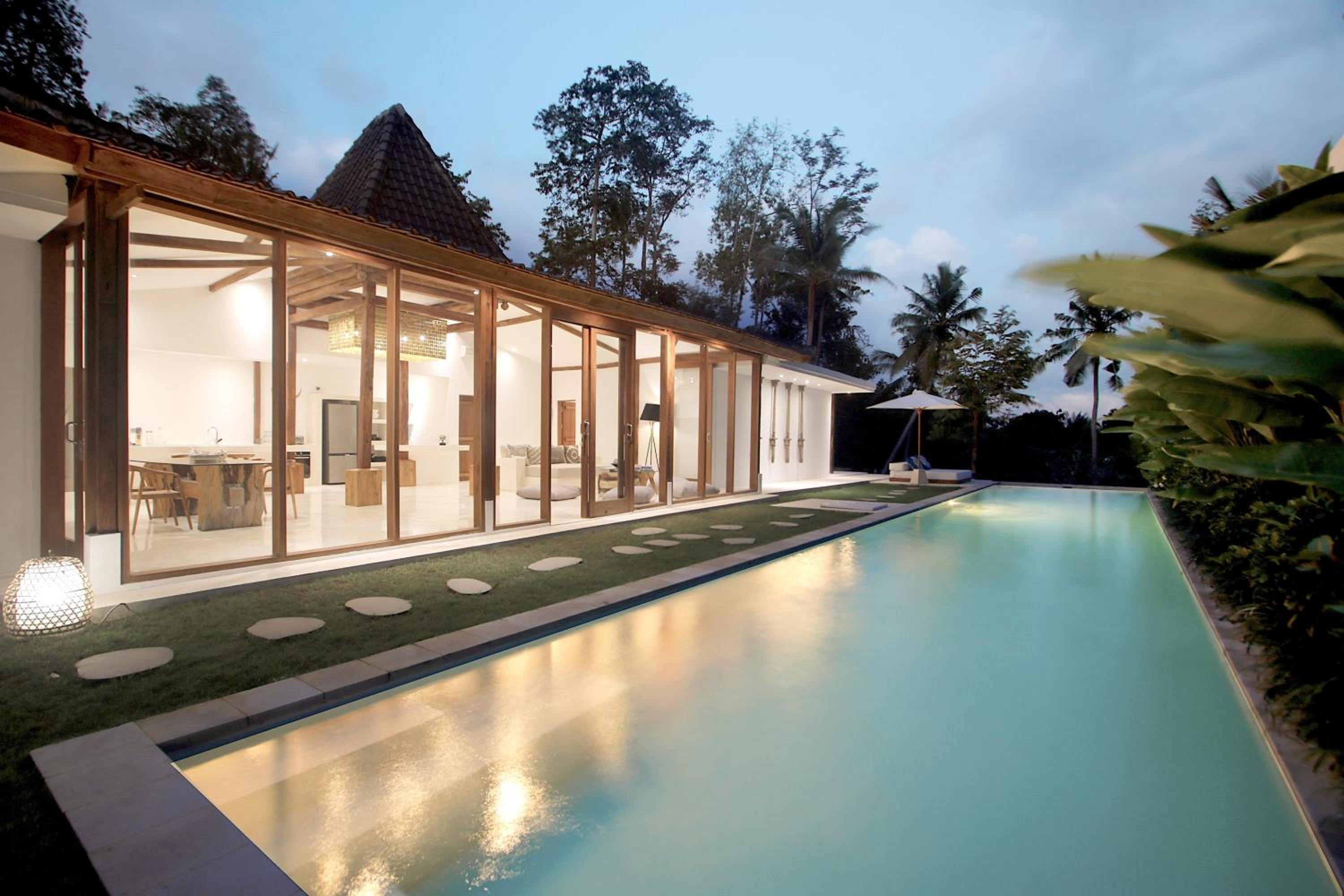 Three-Bedroom Villa with Private Pool - Photo 24