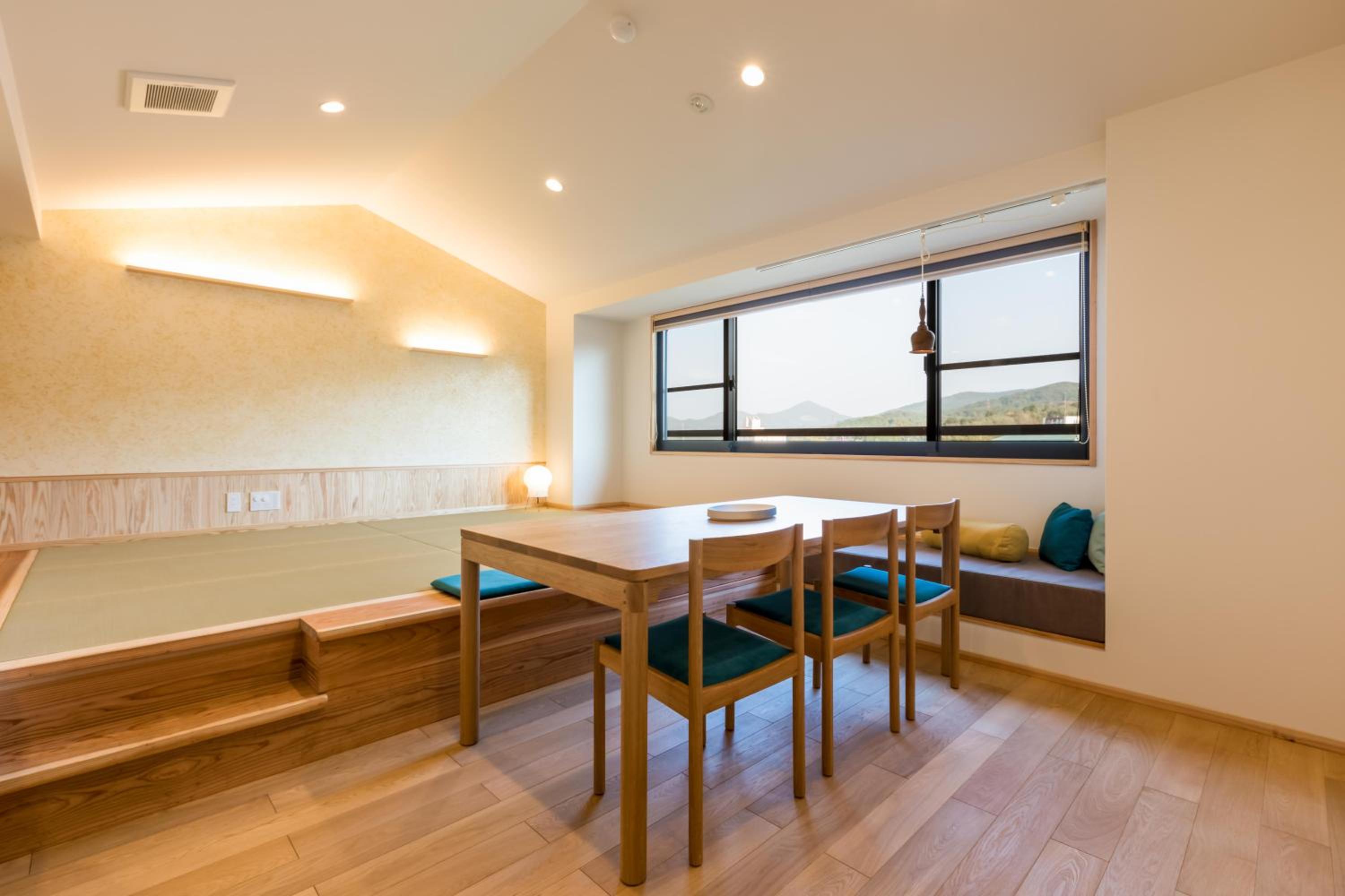Suite Room with Tatami Area and Hot Spring Bath photo 3