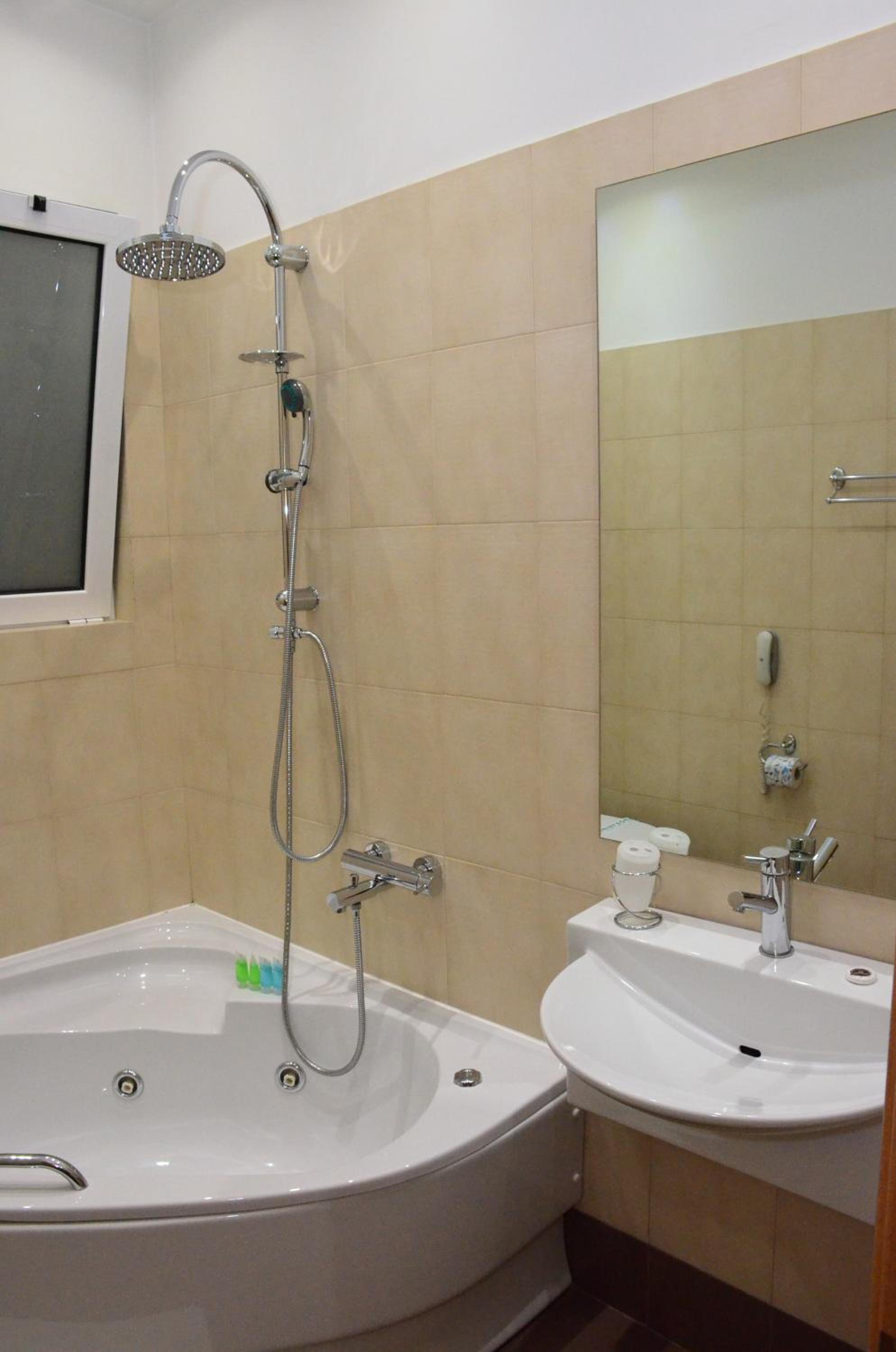 Superior Double Room - Photo 3