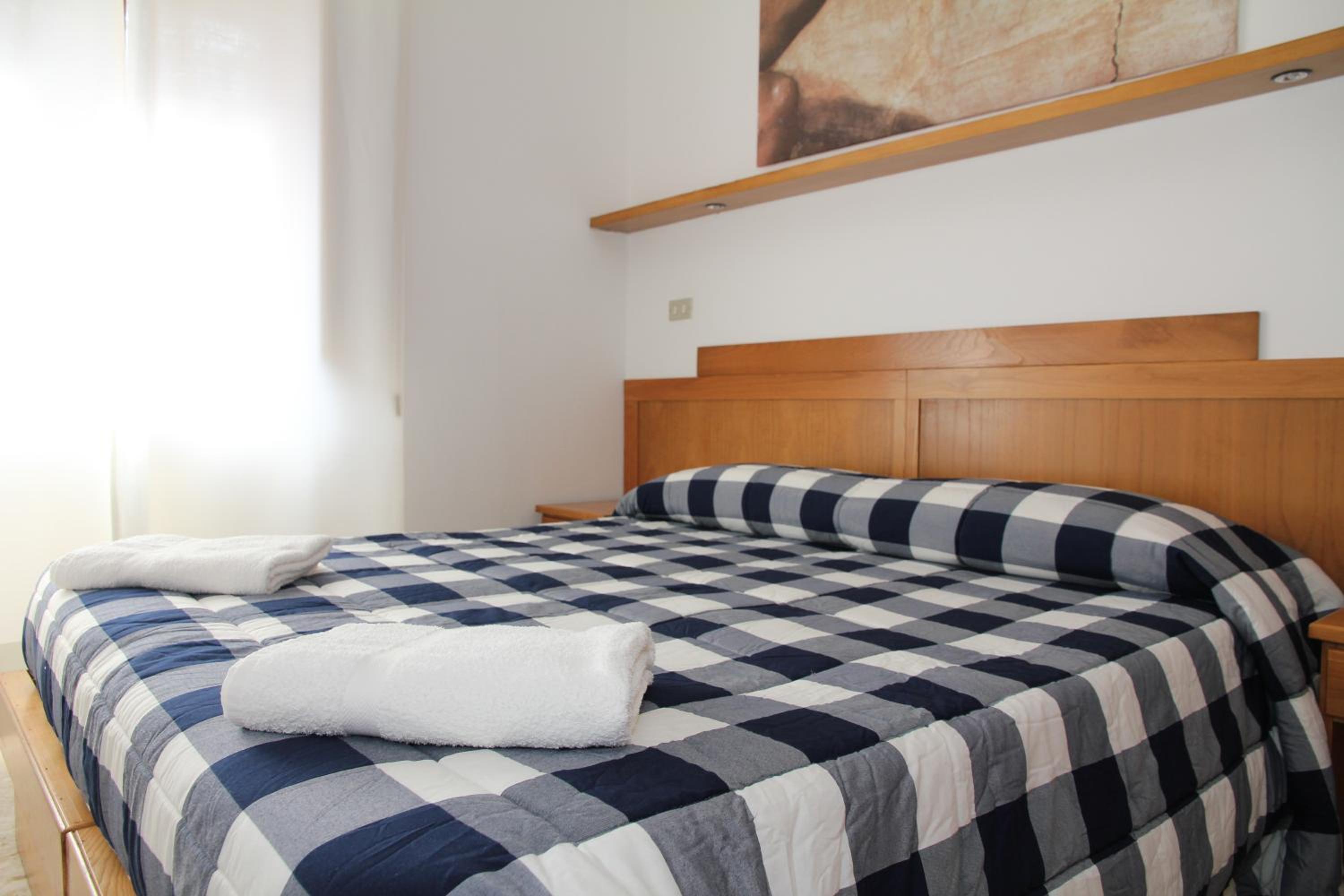 Double or Twin Room photo 2