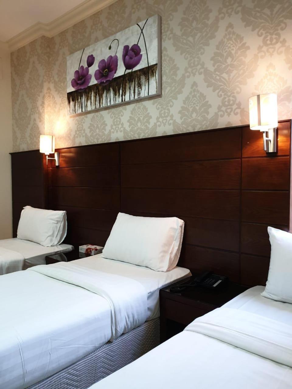 Basic Triple Room