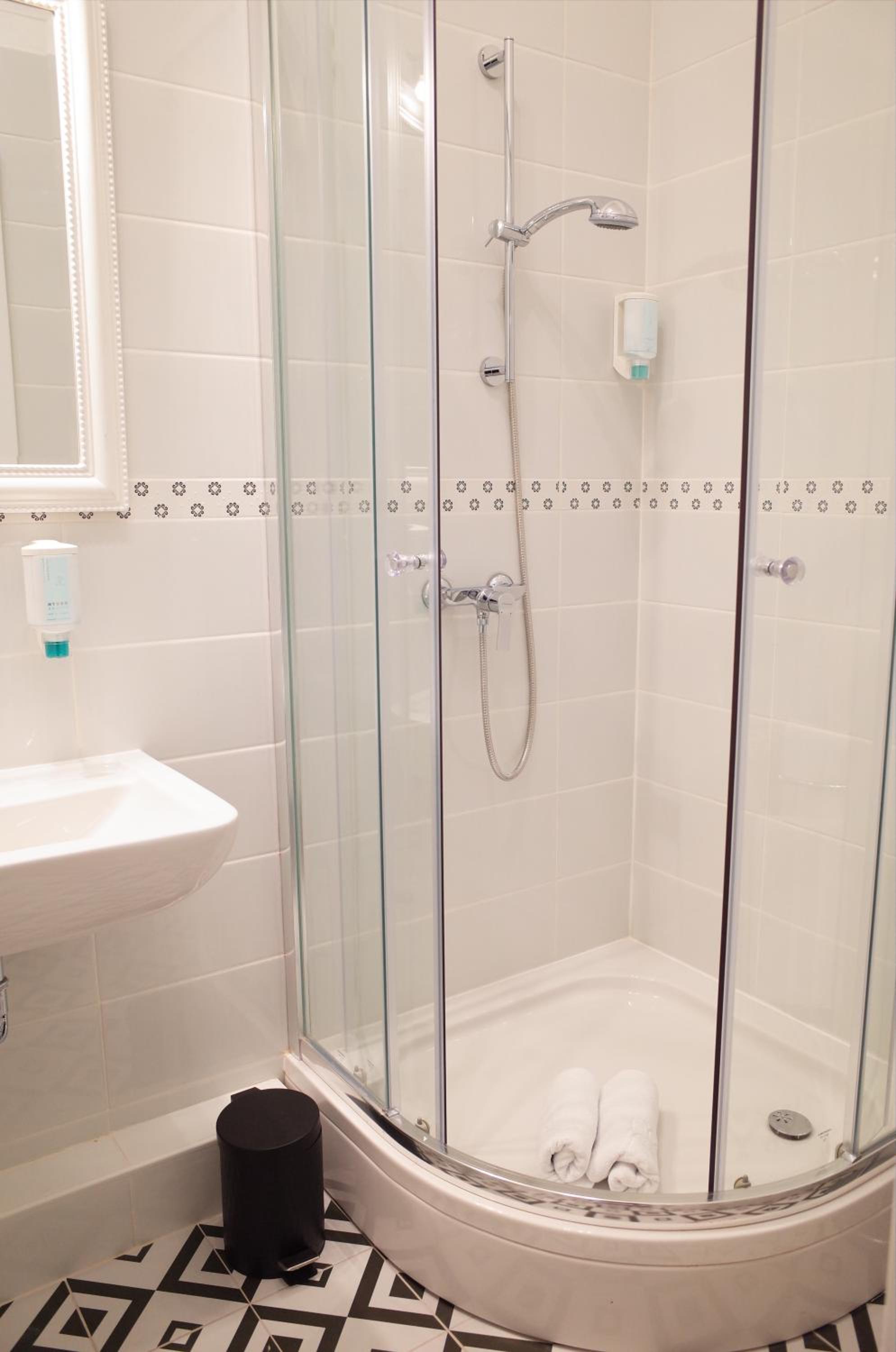 Apartment - Photo 17