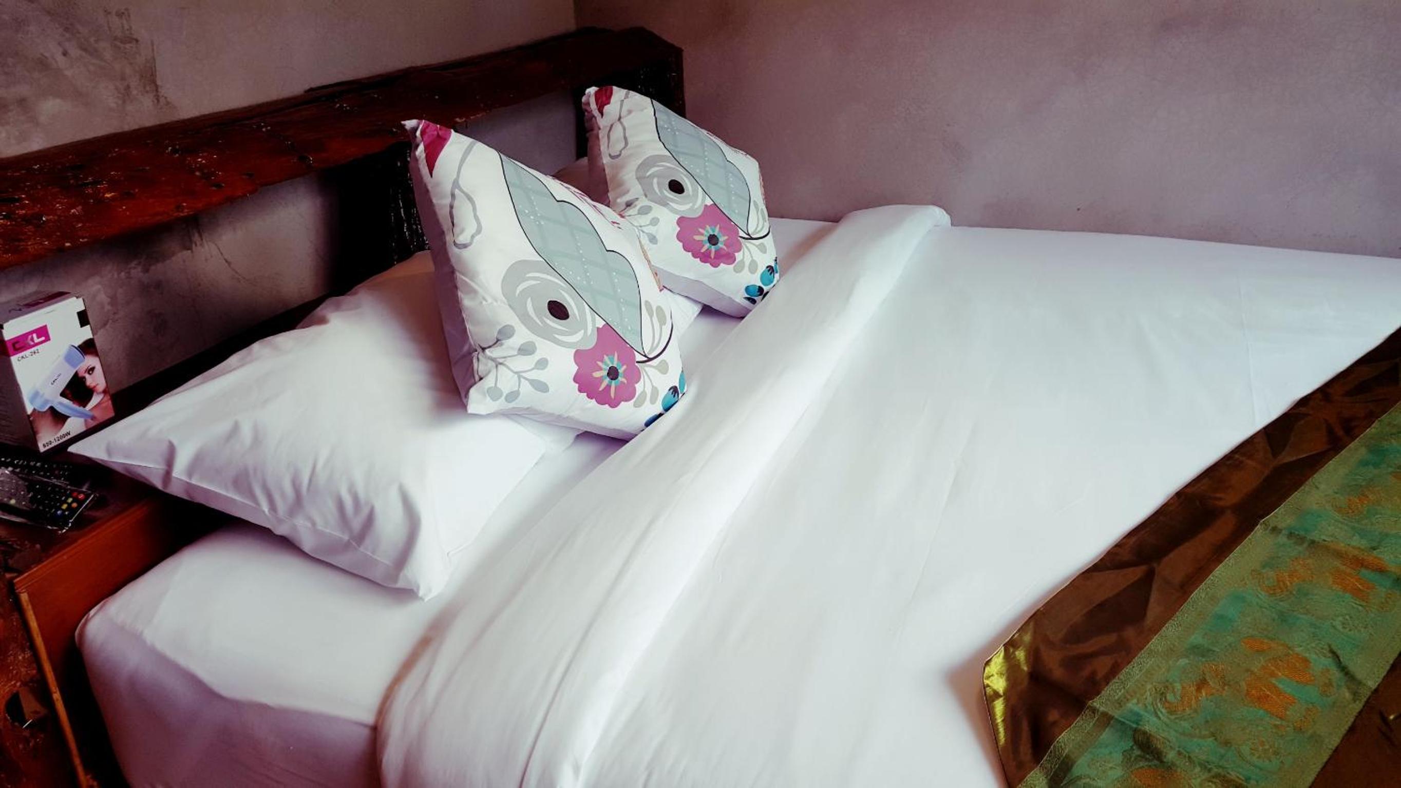 Standard Double Room - Photo 52