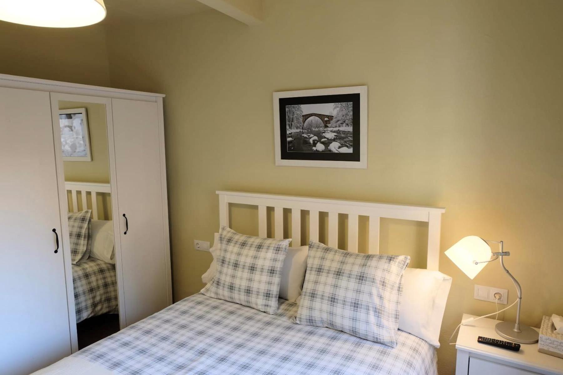Two-Bedroom Apartment (Sant Miquel 1)