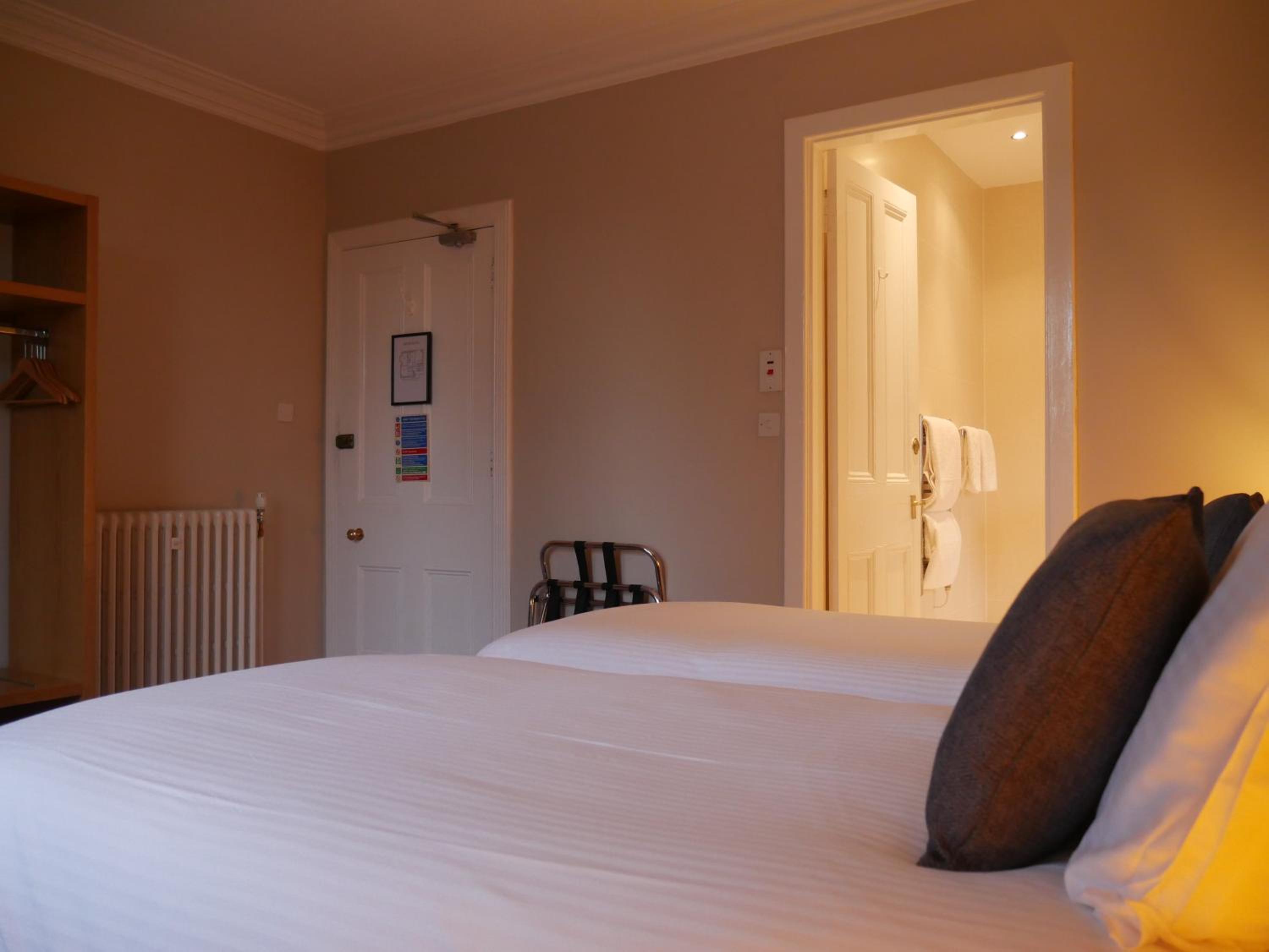 Standard Twin Room photo 1