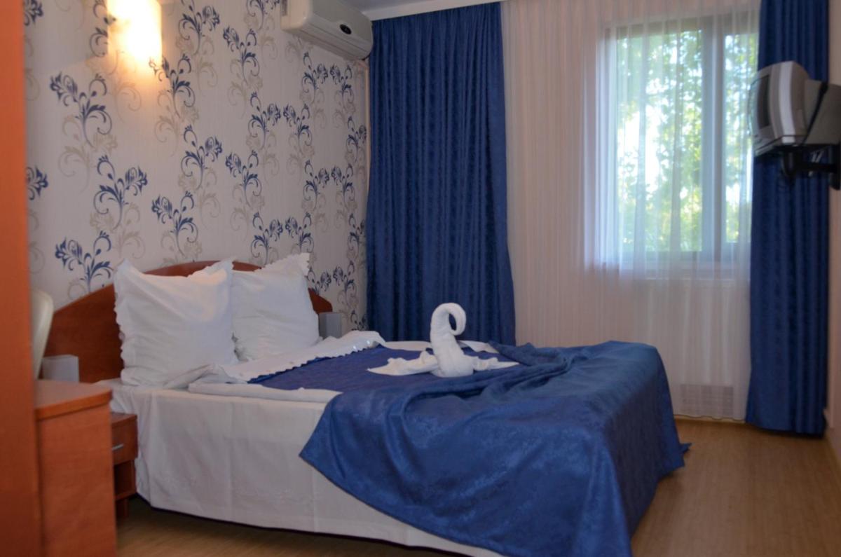 Standard Double/Twin Room - Photo 3
