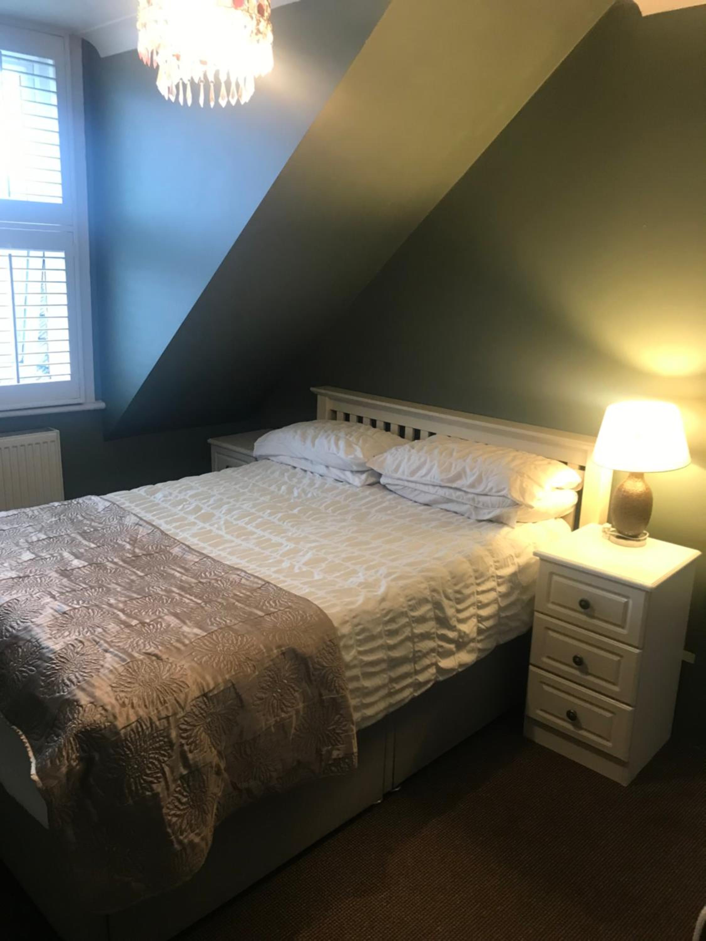 Standard Twin Room with Shared Bathroom