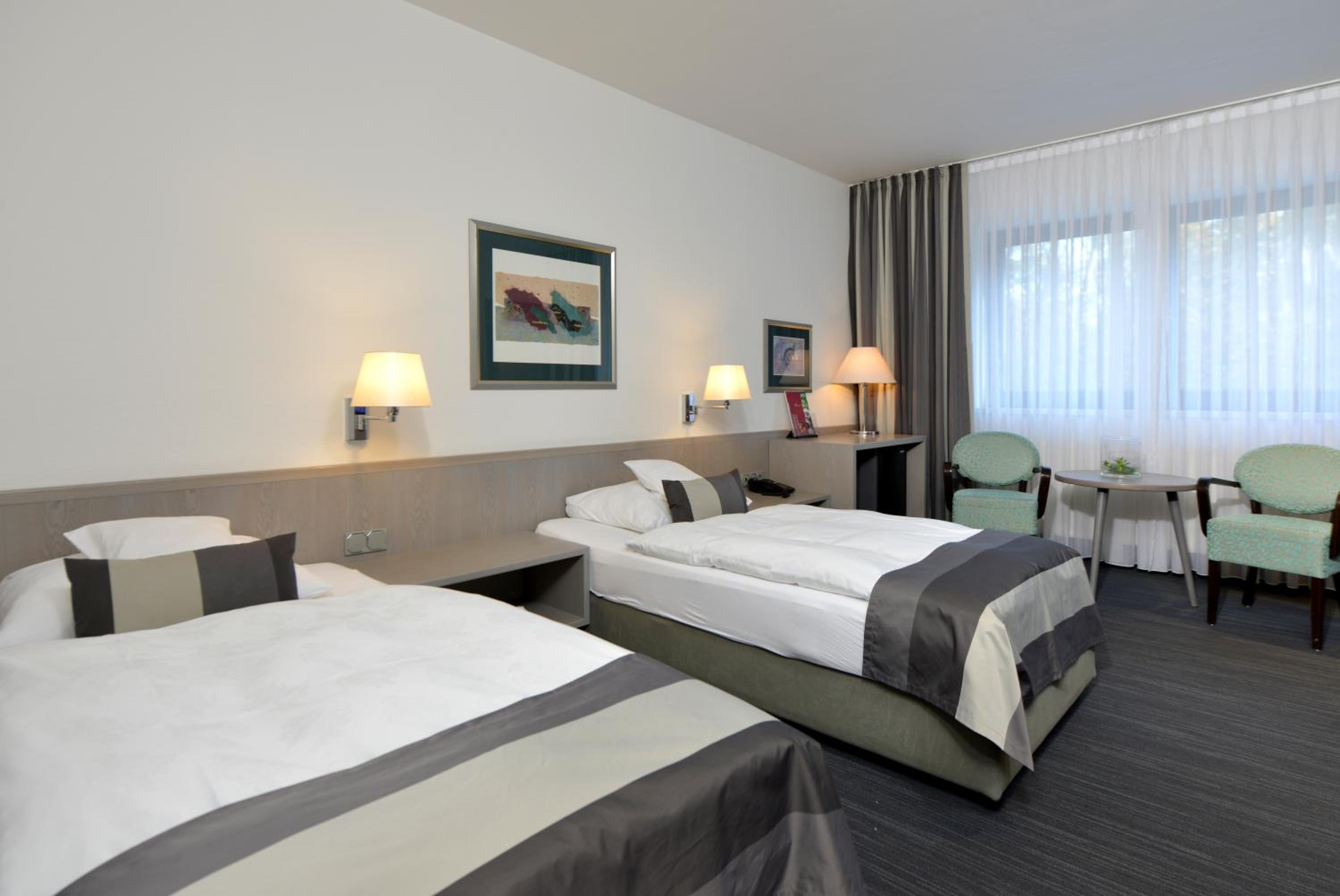 Double or Twin Room - Photo 11