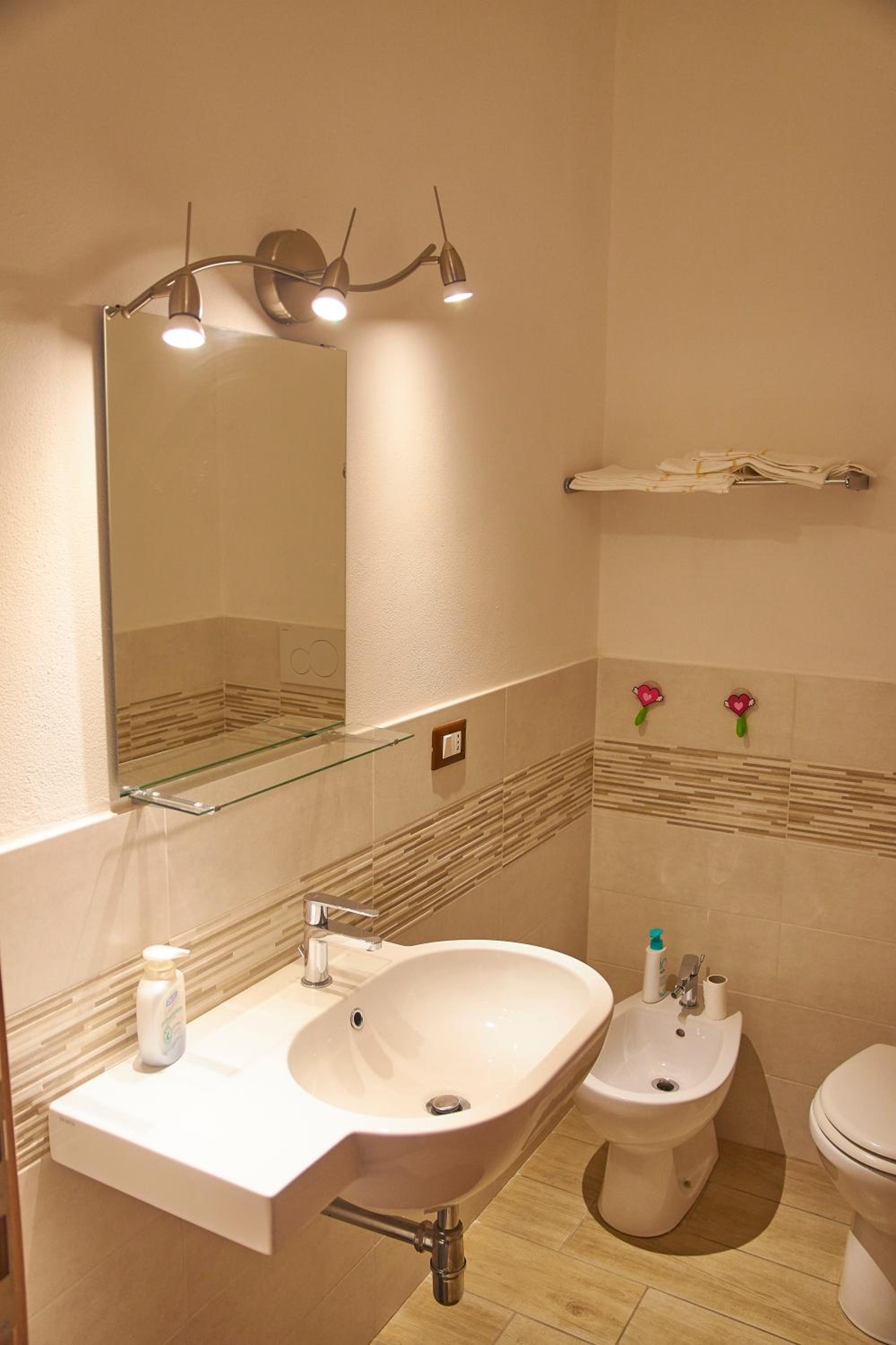 Double Room With Private External Bathroom photo 3