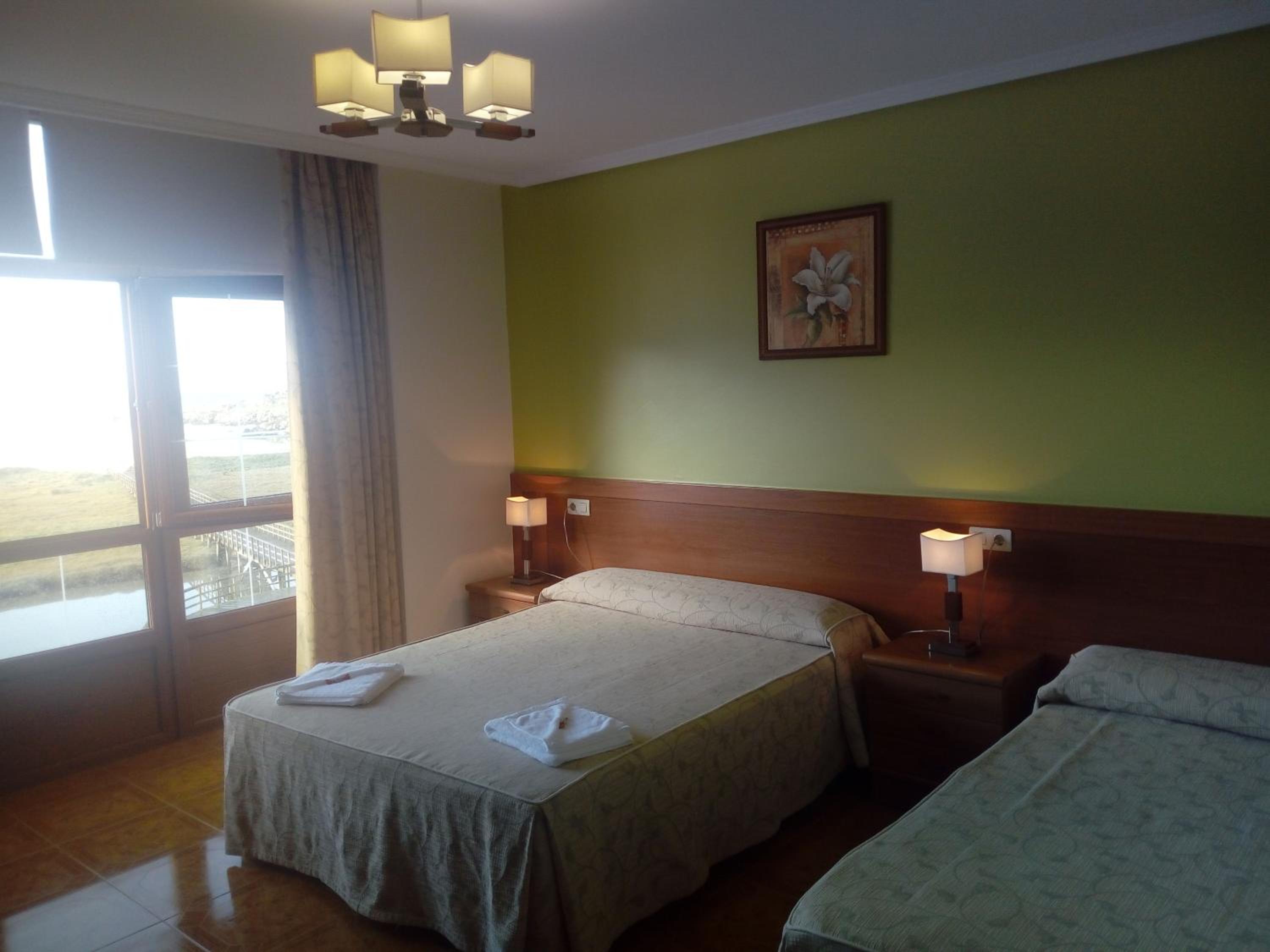 Double or Twin Room photo 3