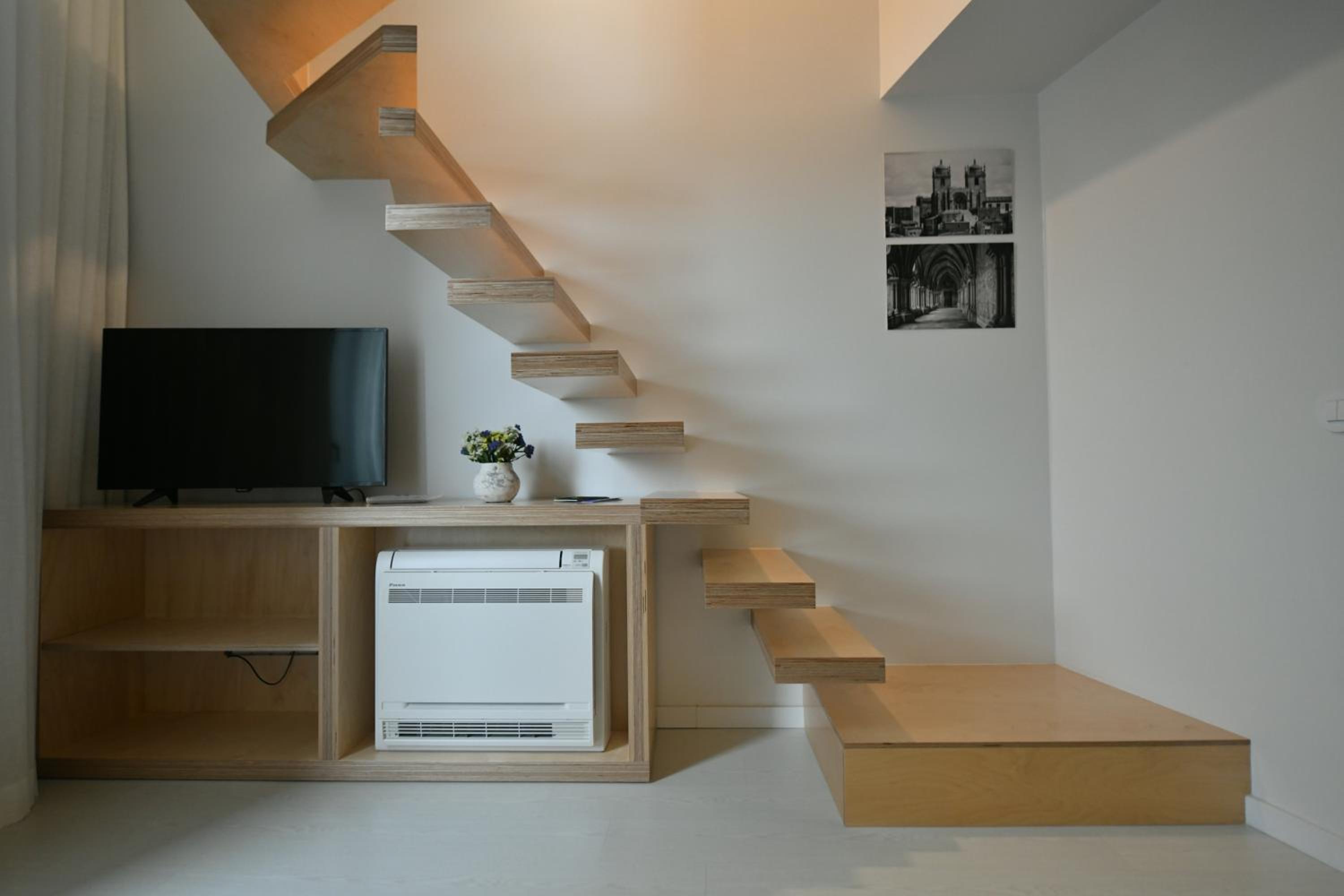Superior Mezzanine Apartment - Photo 2