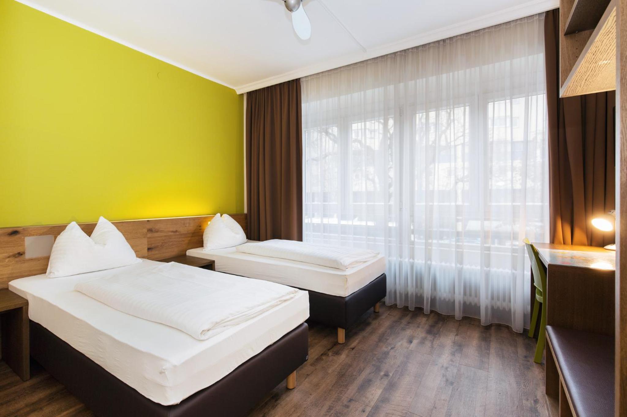 Double Room - Photo 6