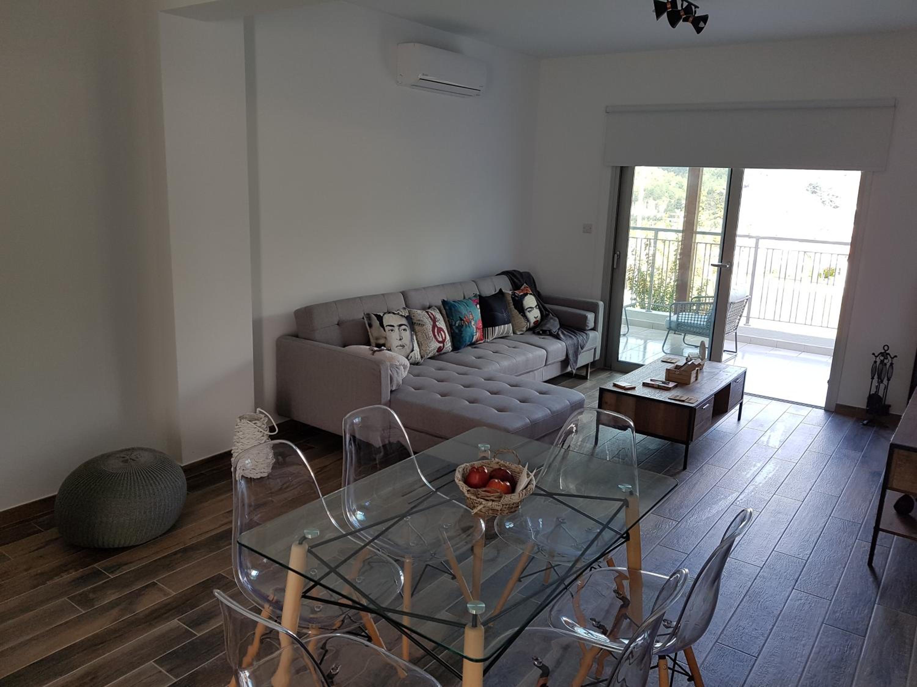 Two-Bedroom Apartment - Photo 4