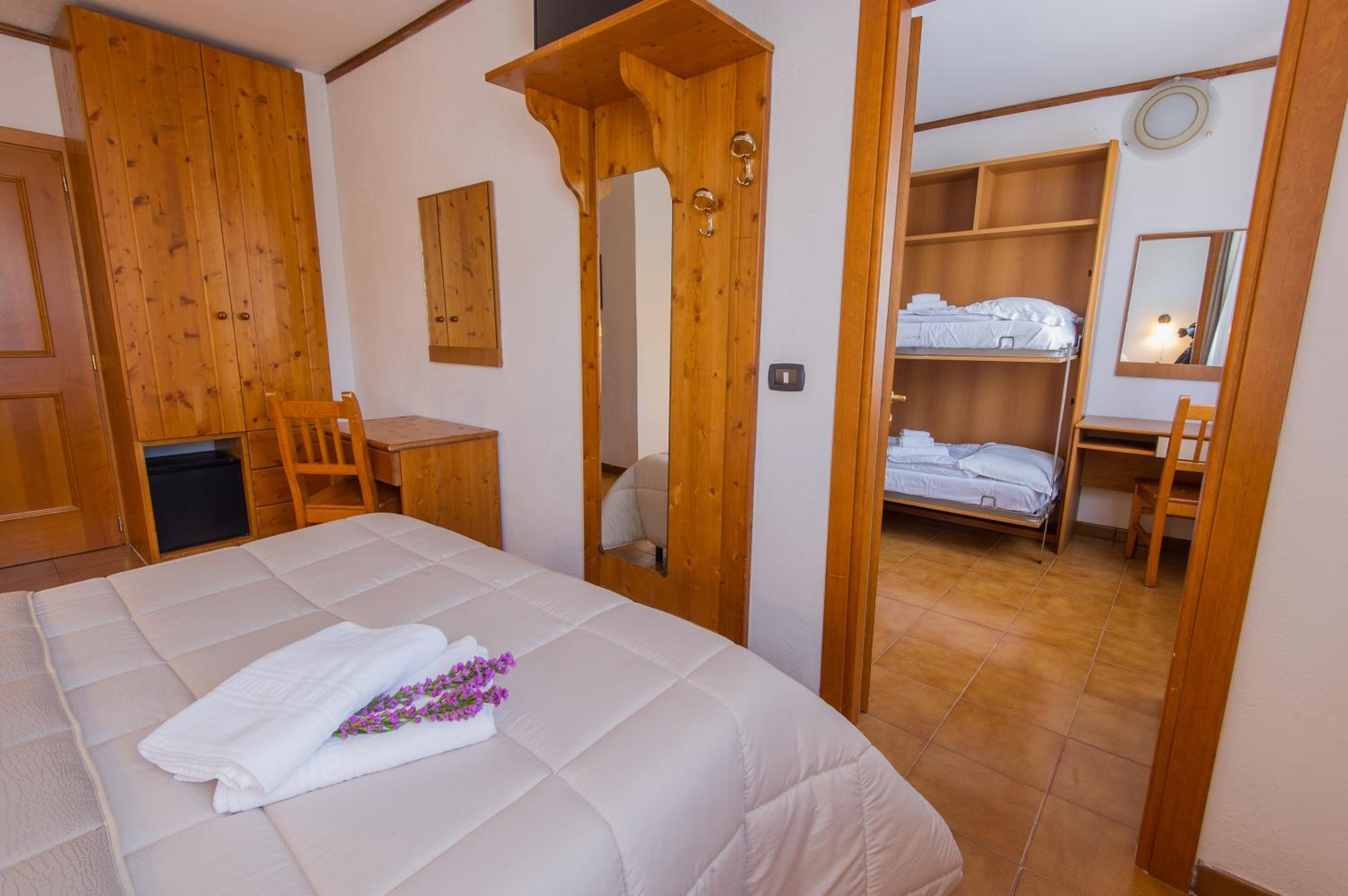 Triple Room photo 2