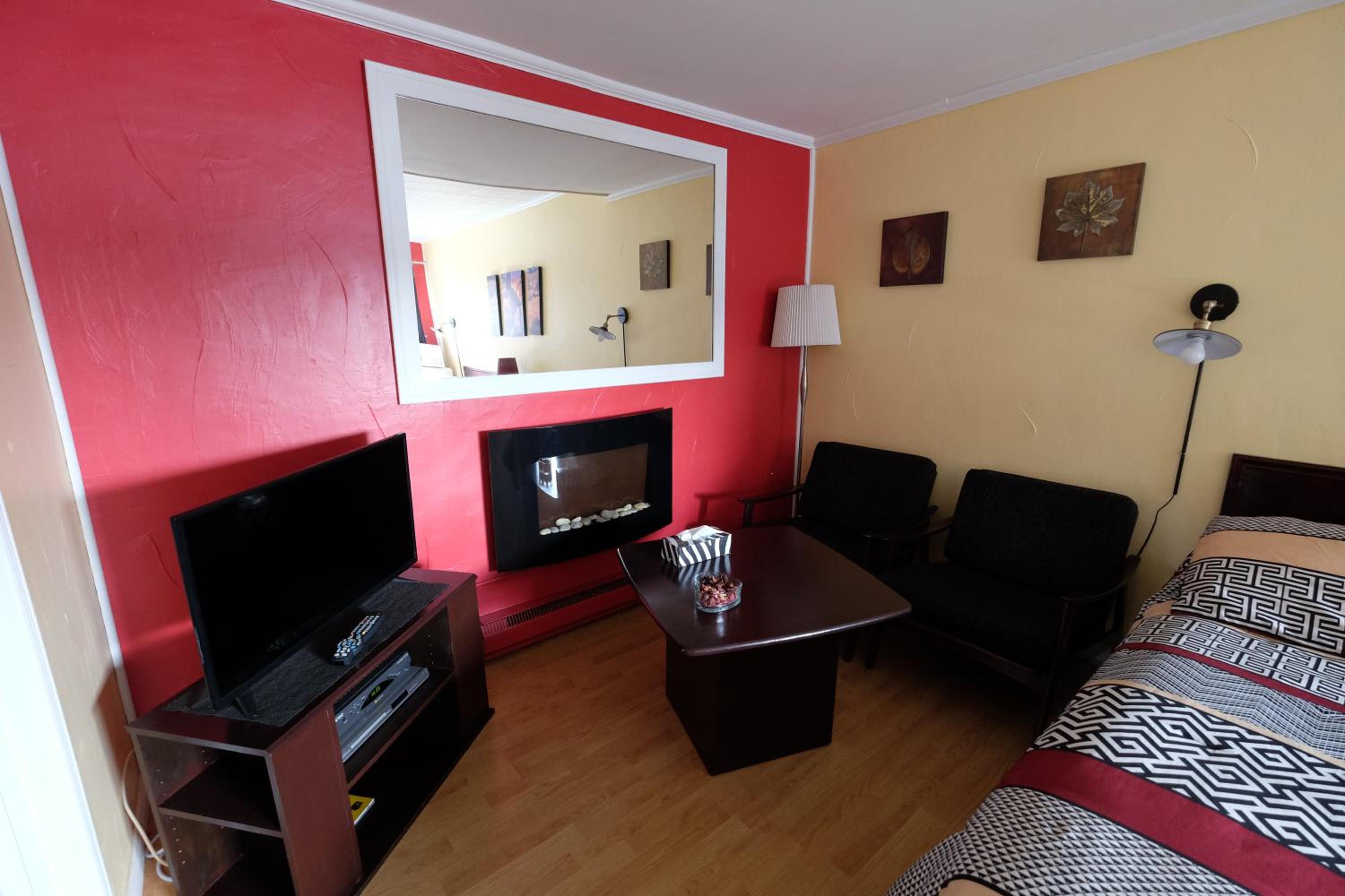 Standard Double Room - Photo 1