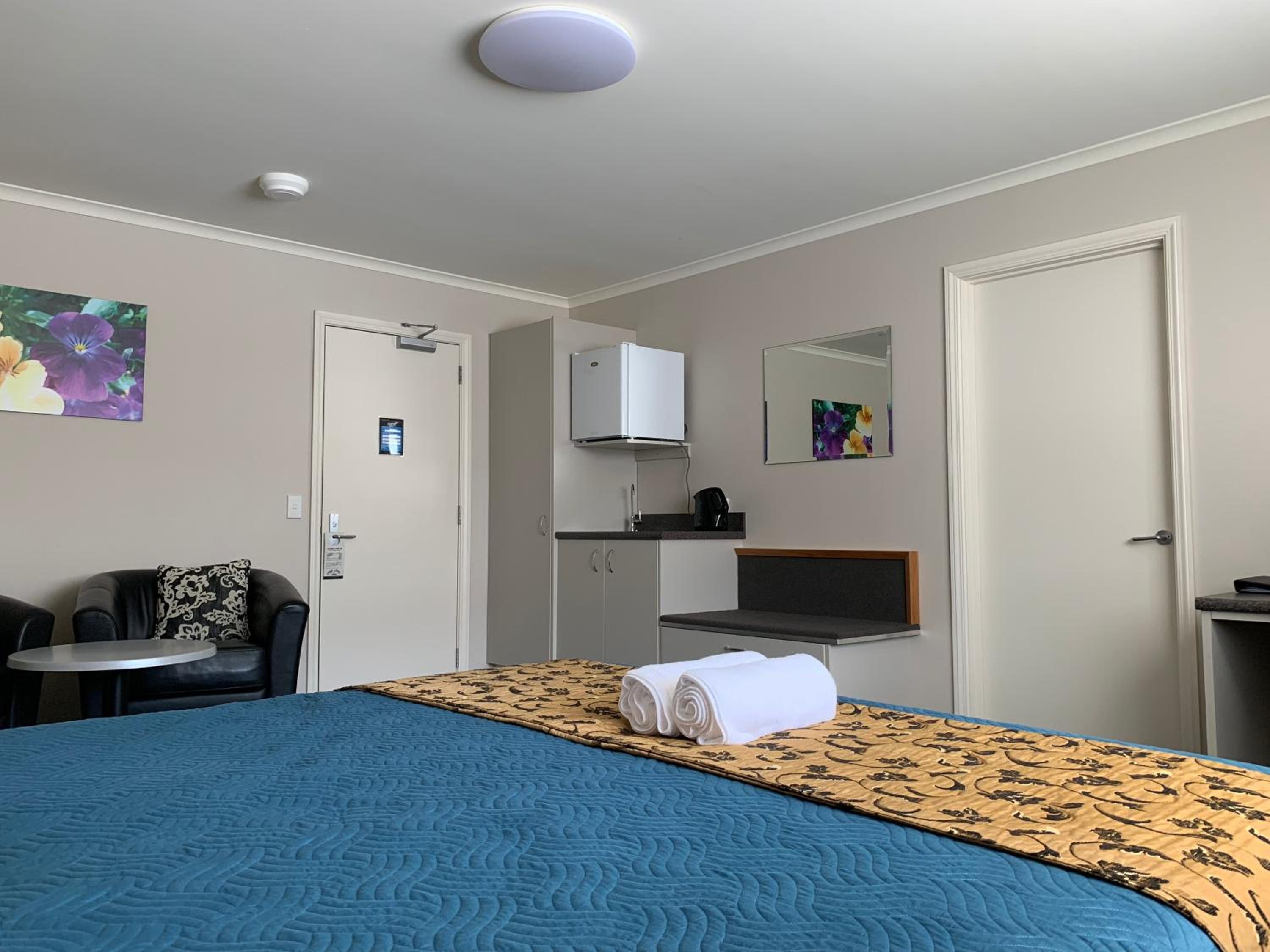 Super King Suite - Photo 3