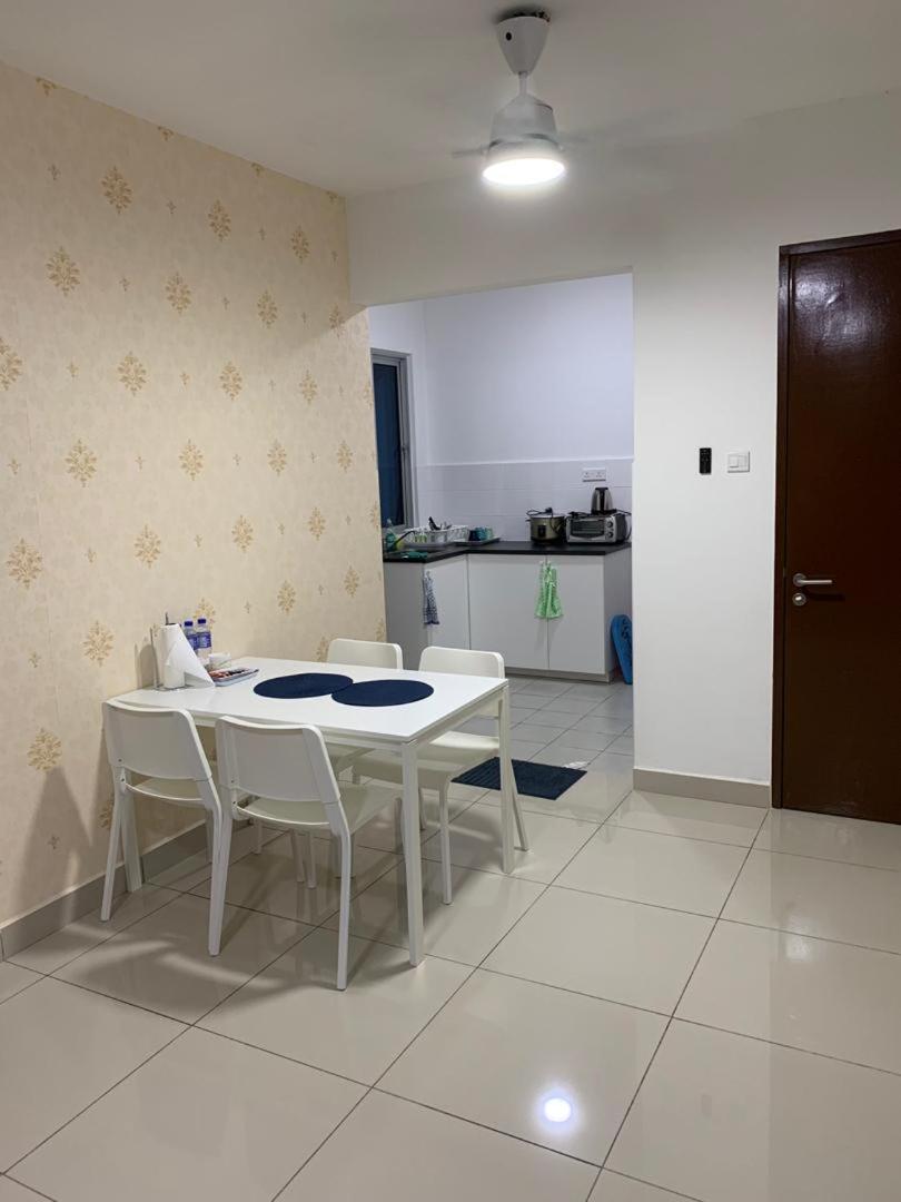 Apartment photo 2