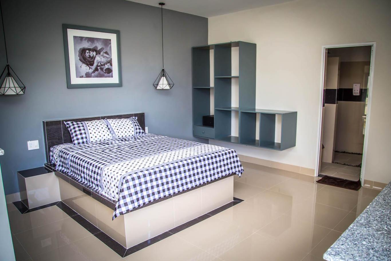 Deluxe Family Room - Photo 2