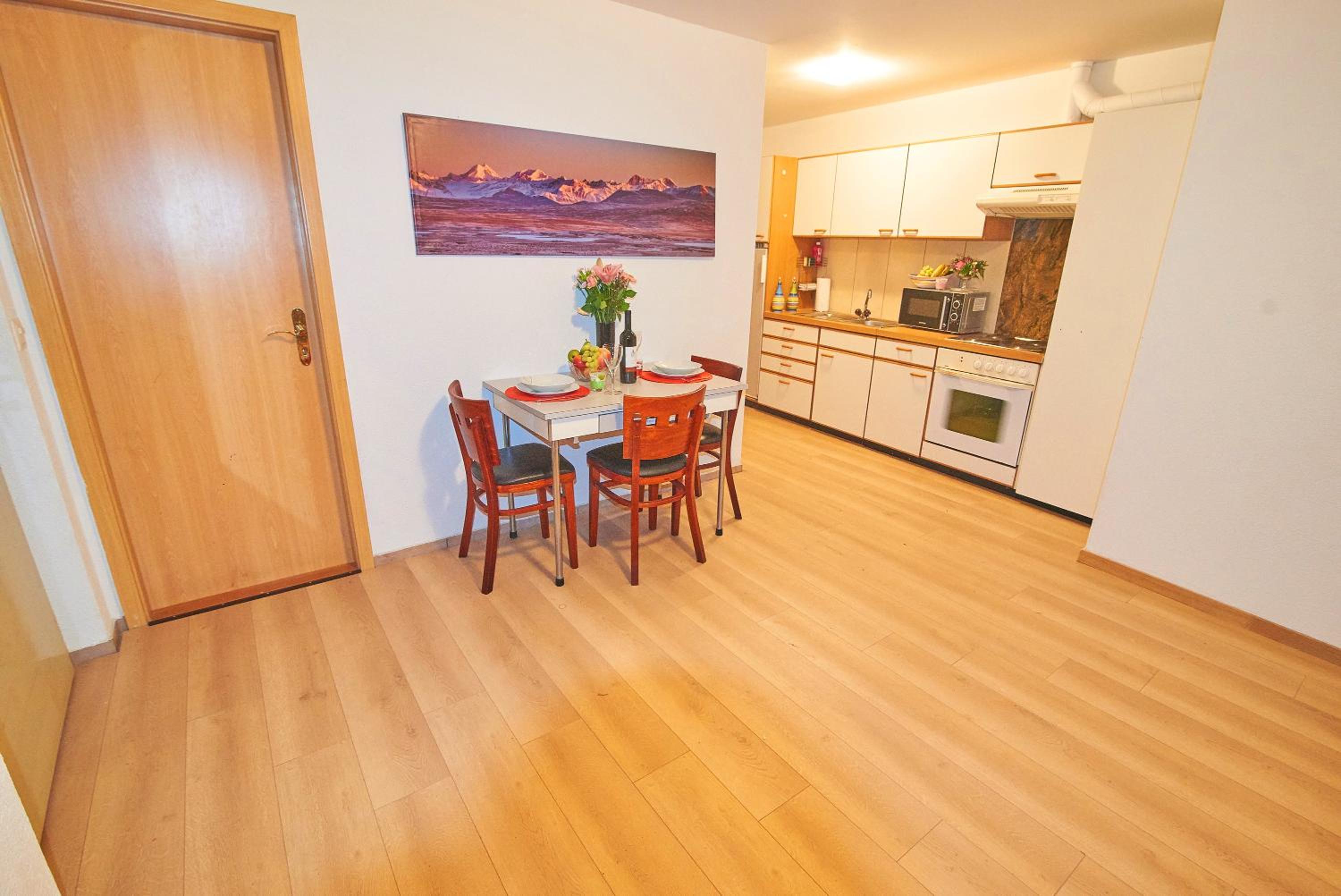 Apartment - Photo 8