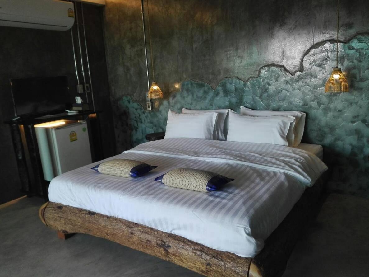 Deluxe Double Room with Balcony and Sea View