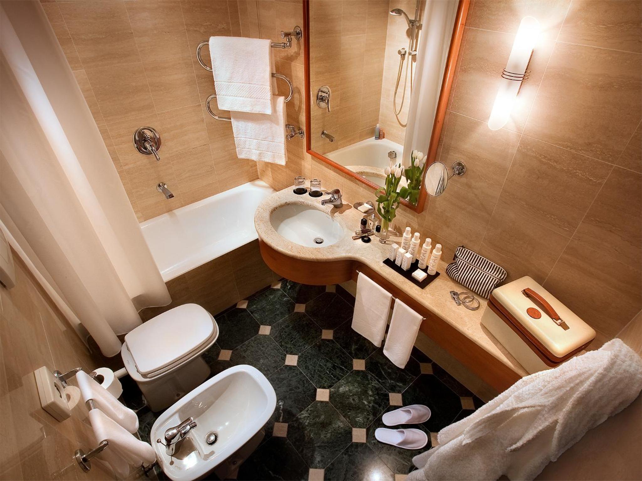Classic Twin Room
