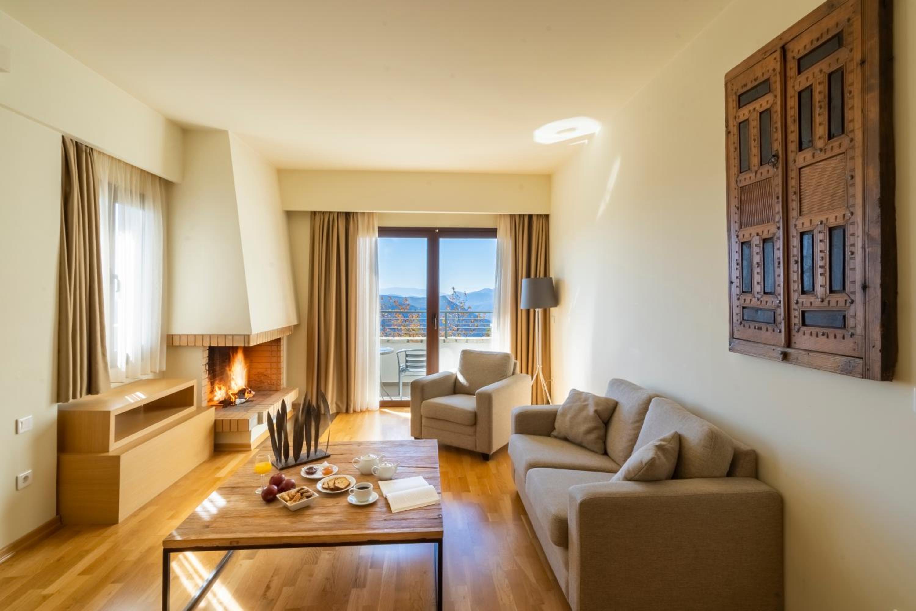 Executive Suite - Delphi Valley View