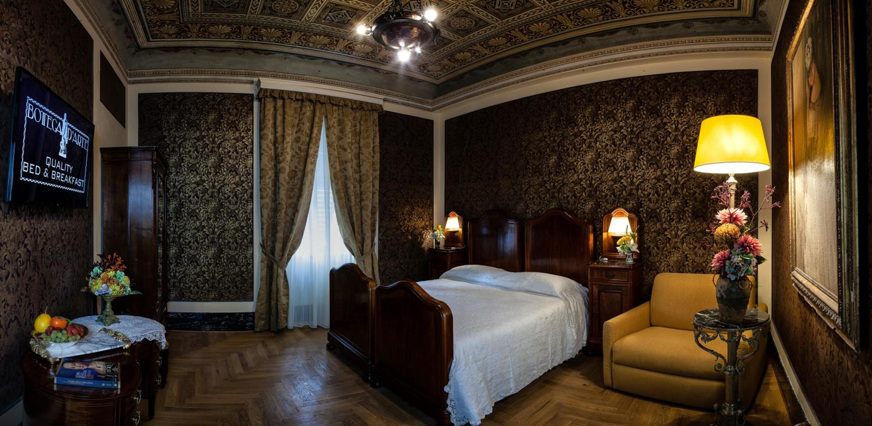 Deluxe Double Room with Extra Bed - Photo 1