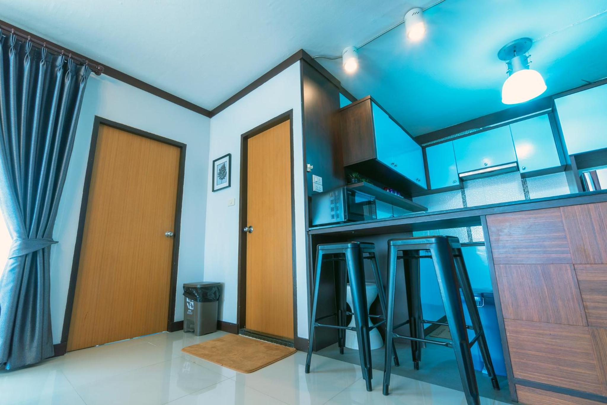 One-Bedroom Apartment - Photo 9