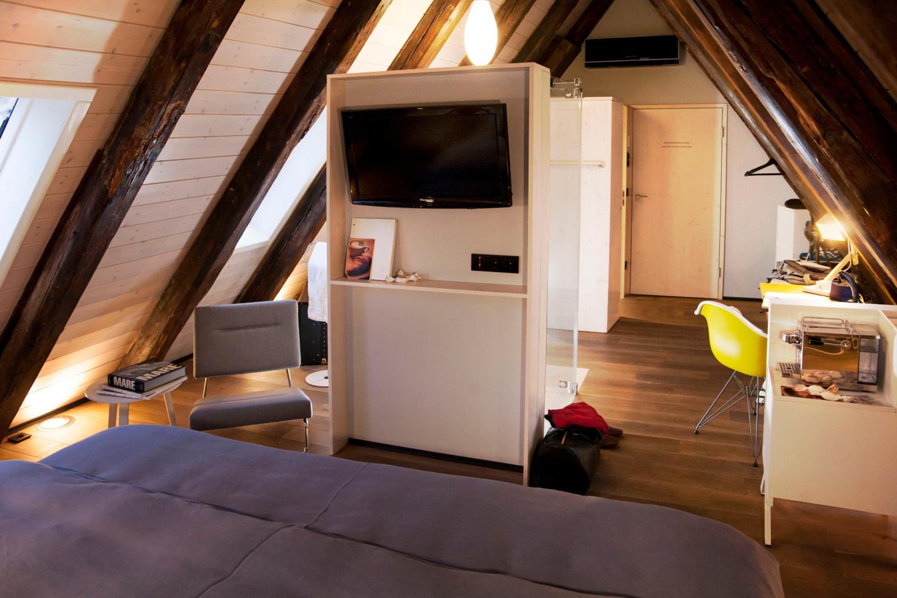 Deluxe Junior Suite photo 1