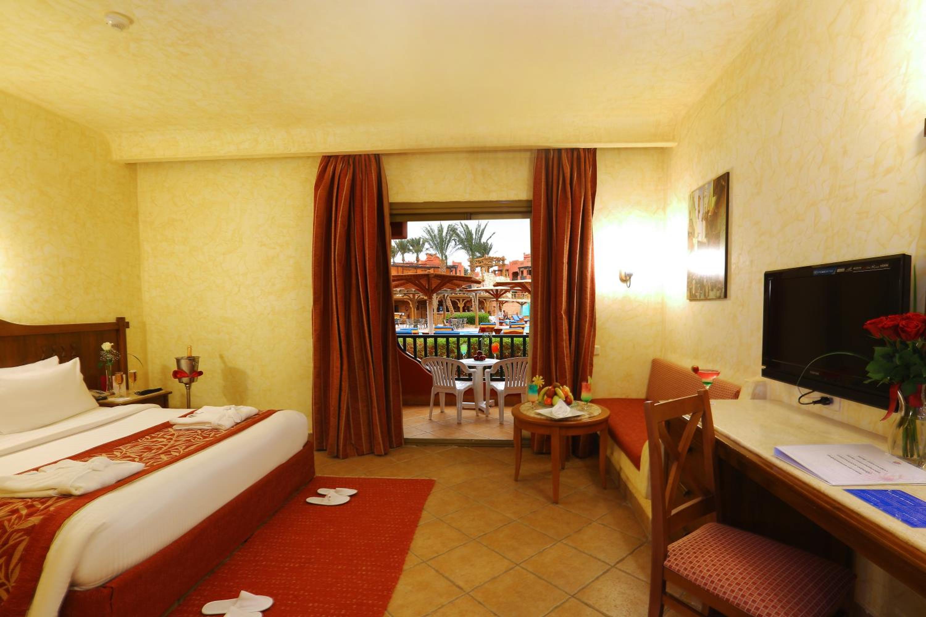 Special Offer - Triple Room with Pool View - Egyptians and Residents Only
